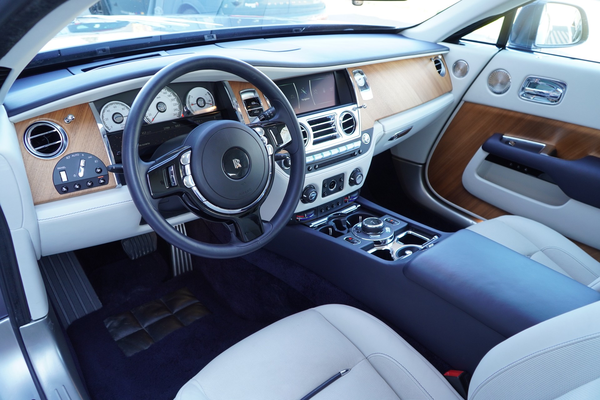 ROLLS-ROYCE Wraith 6.6 V12-image-13