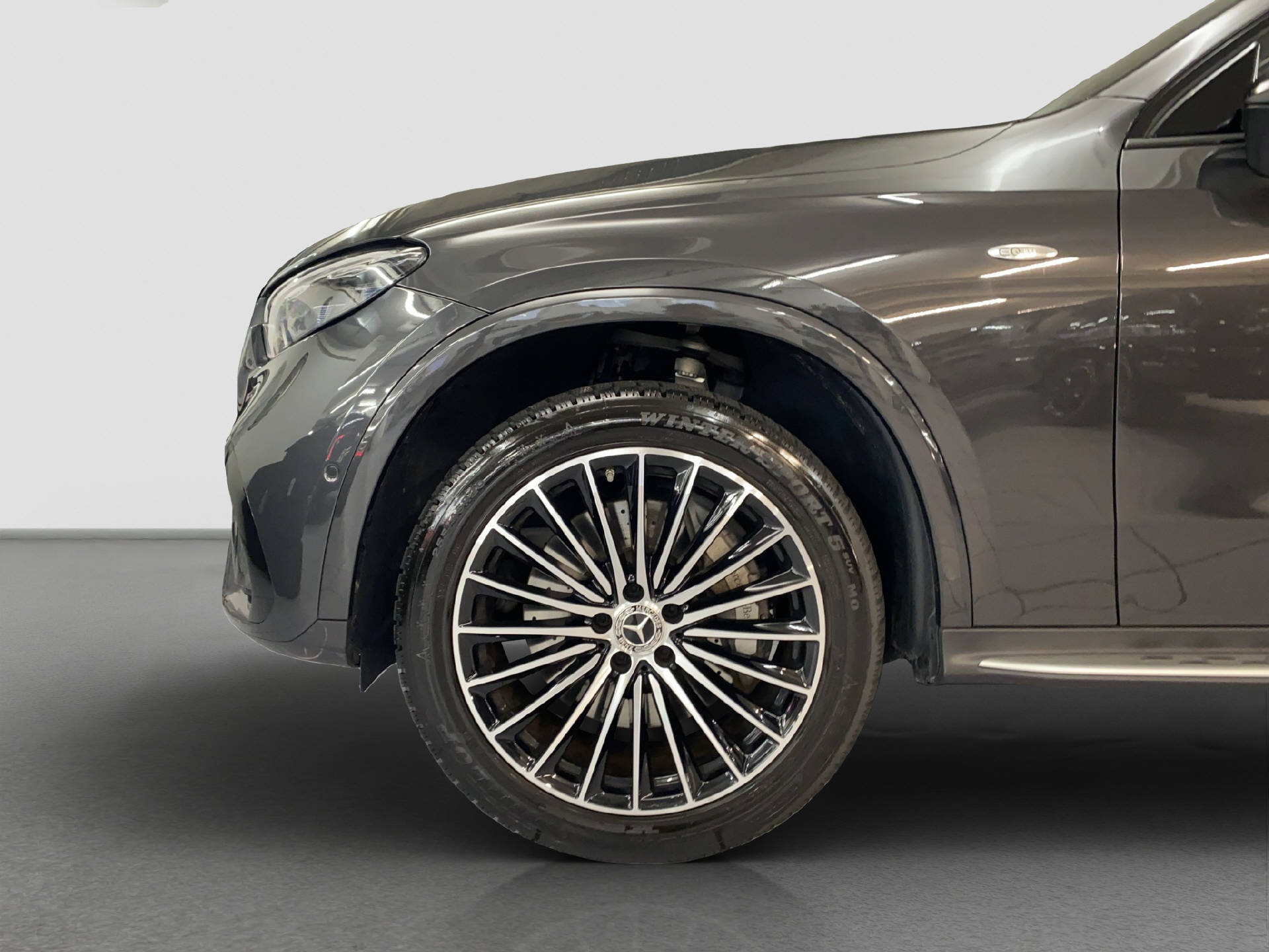 MERCEDES-BENZ GLC 300 e AMG Line 4MATIC-image-6