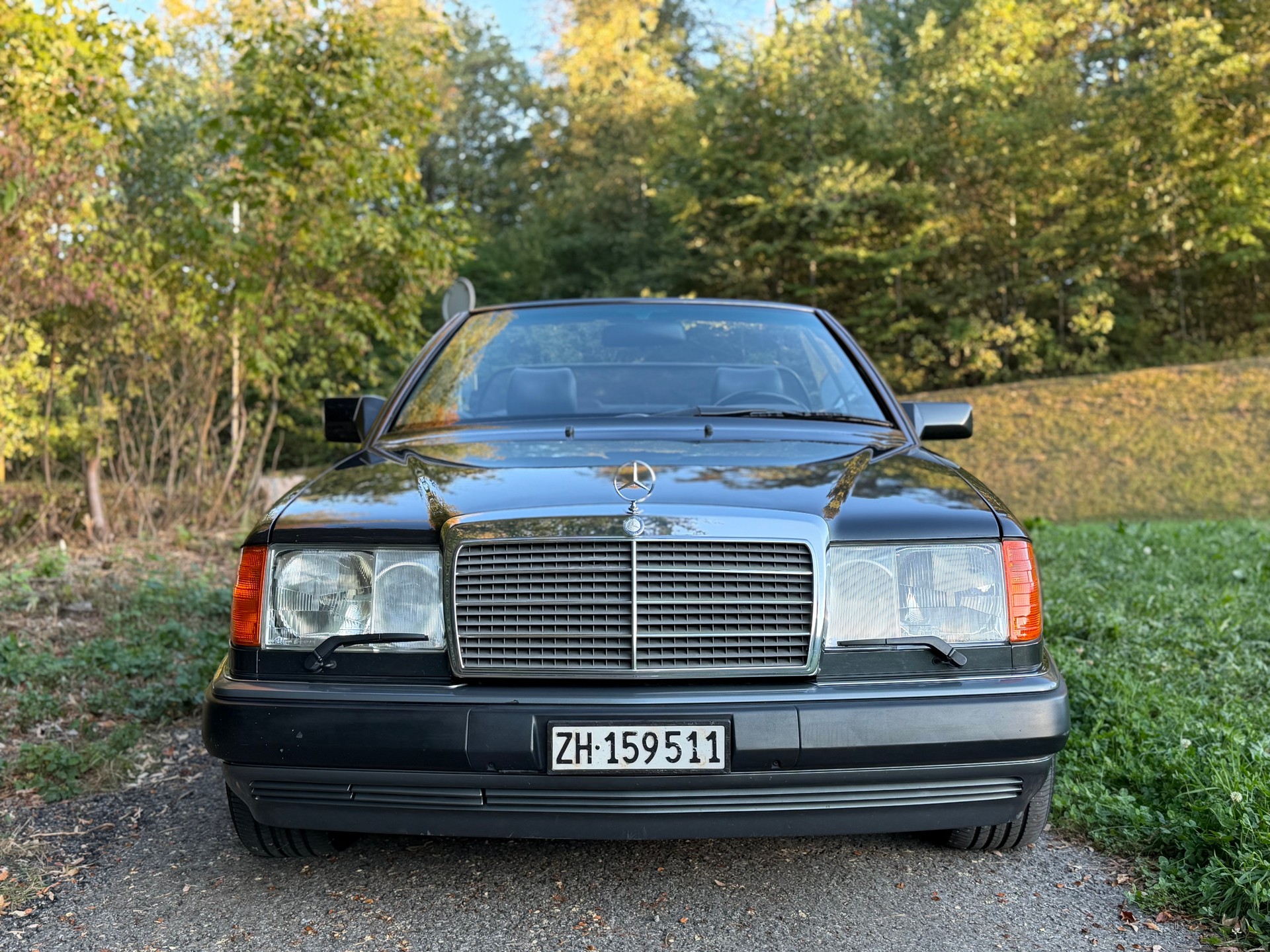 MERCEDES-BENZ 300 CE-24-image-2
