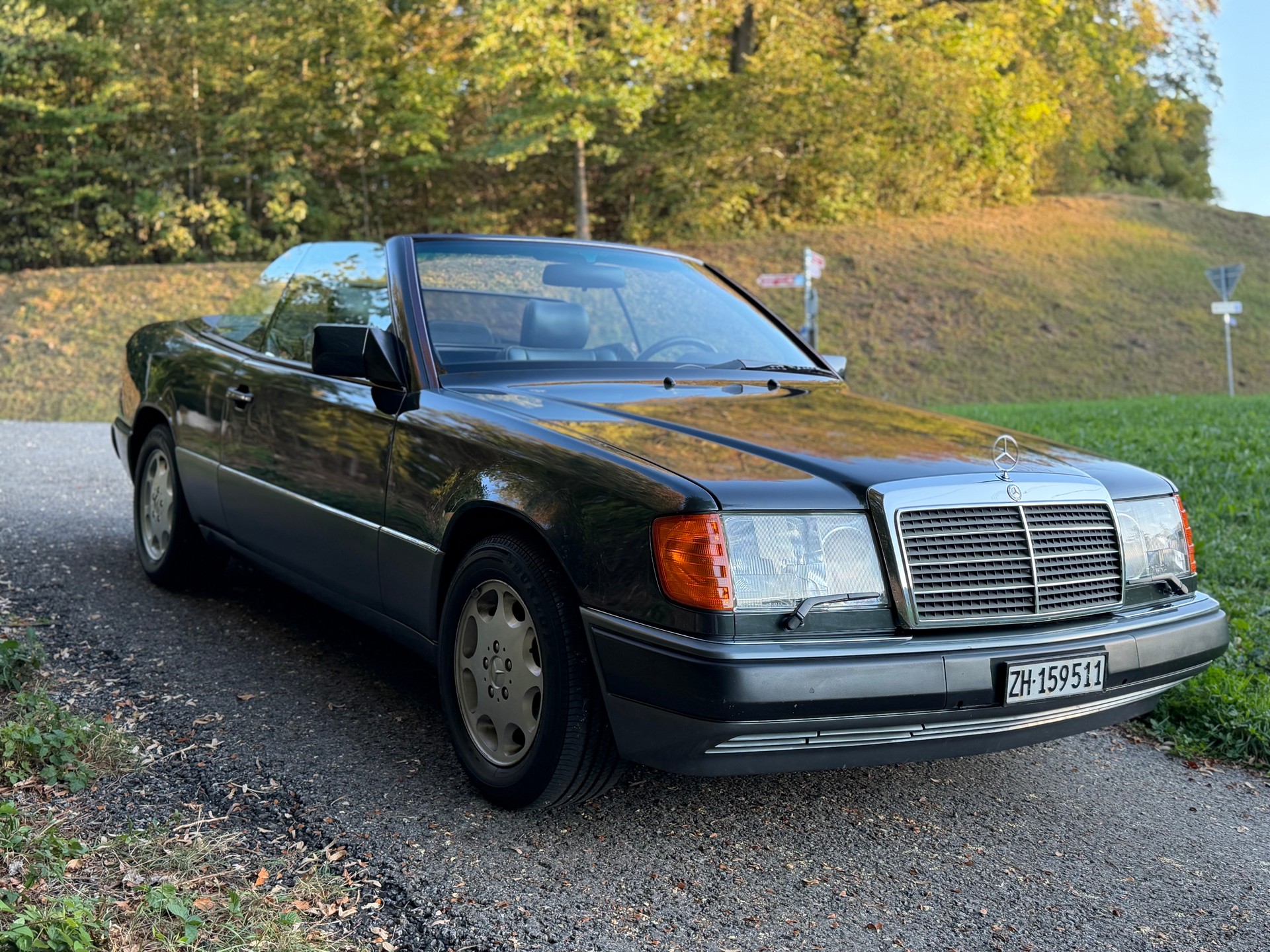 MERCEDES-BENZ 300 CE-24-image-3
