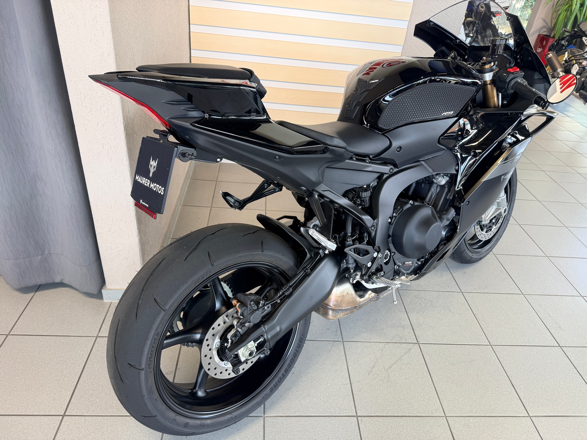 YAMAHA R 9 Kurzheck Edition-showroom-element-1