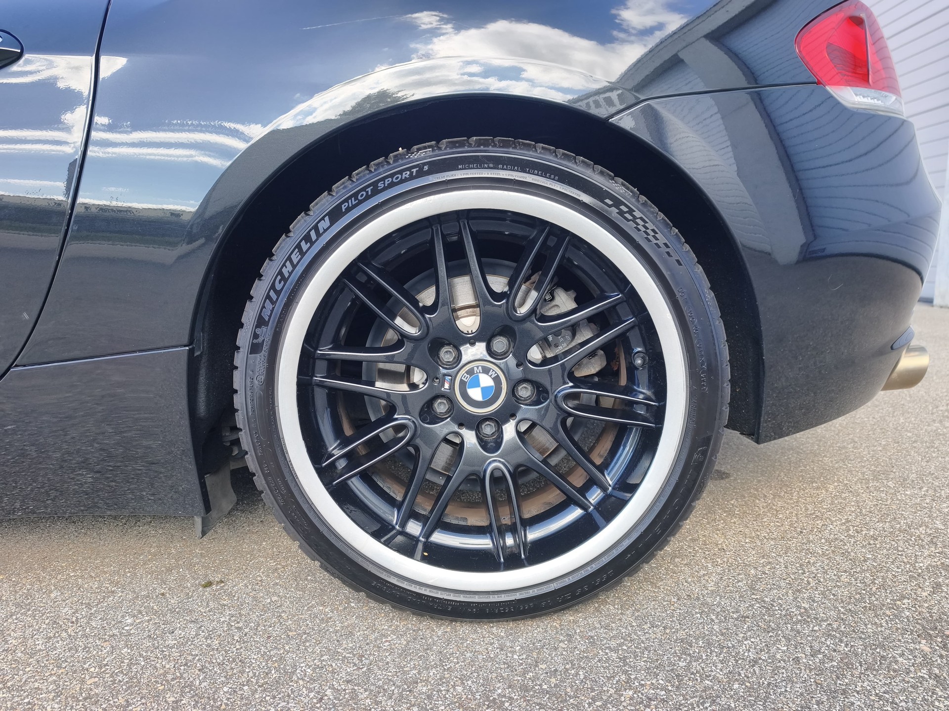 BMW 2.3i sDrive-image-8