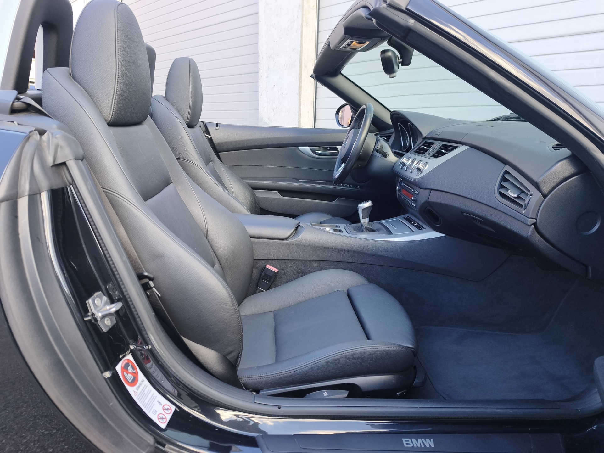 BMW 2.3i sDrive-image-16