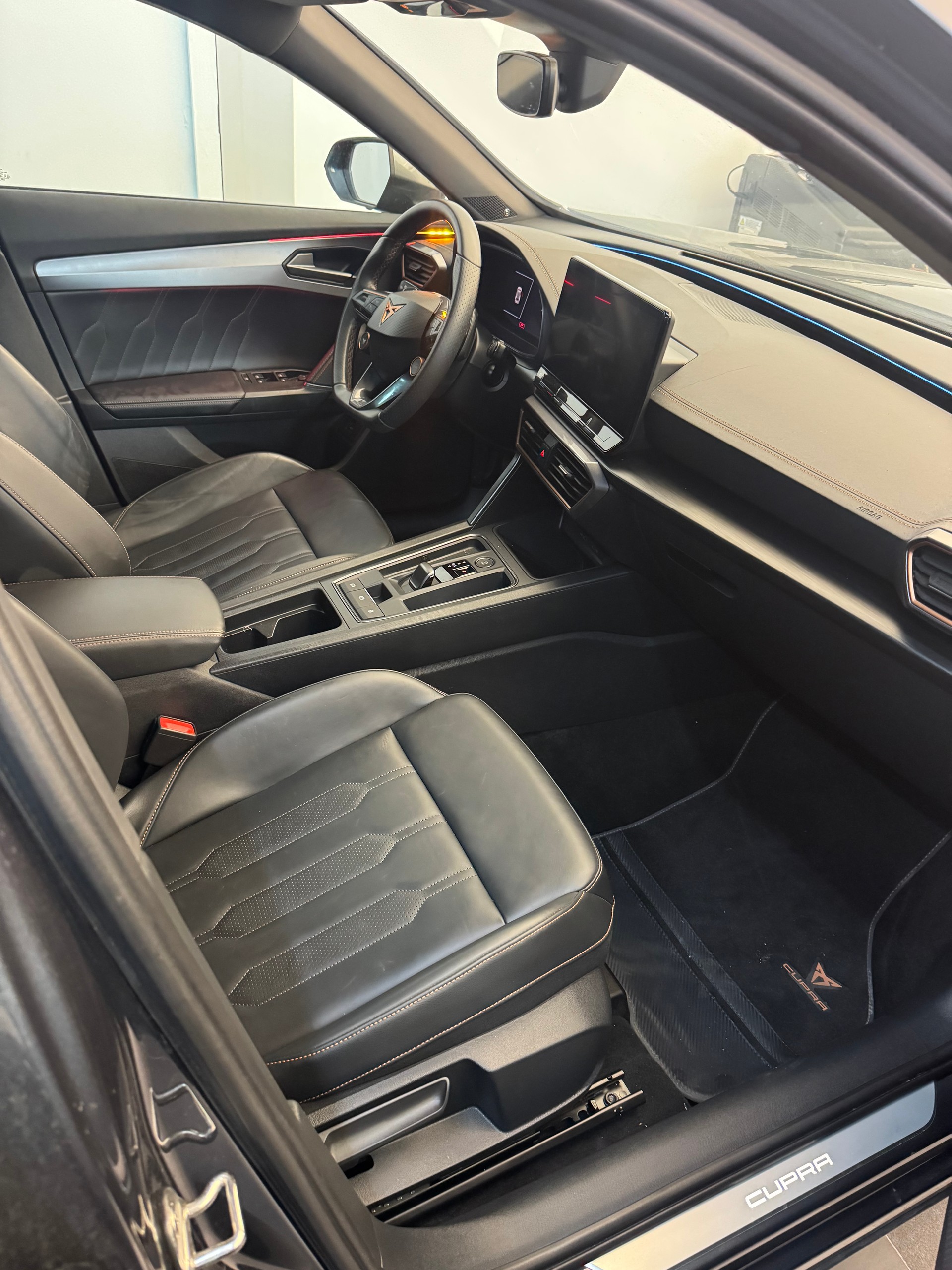 CUPRA Formentor 2.0TSI VZ 4Drive DSG-image-2
