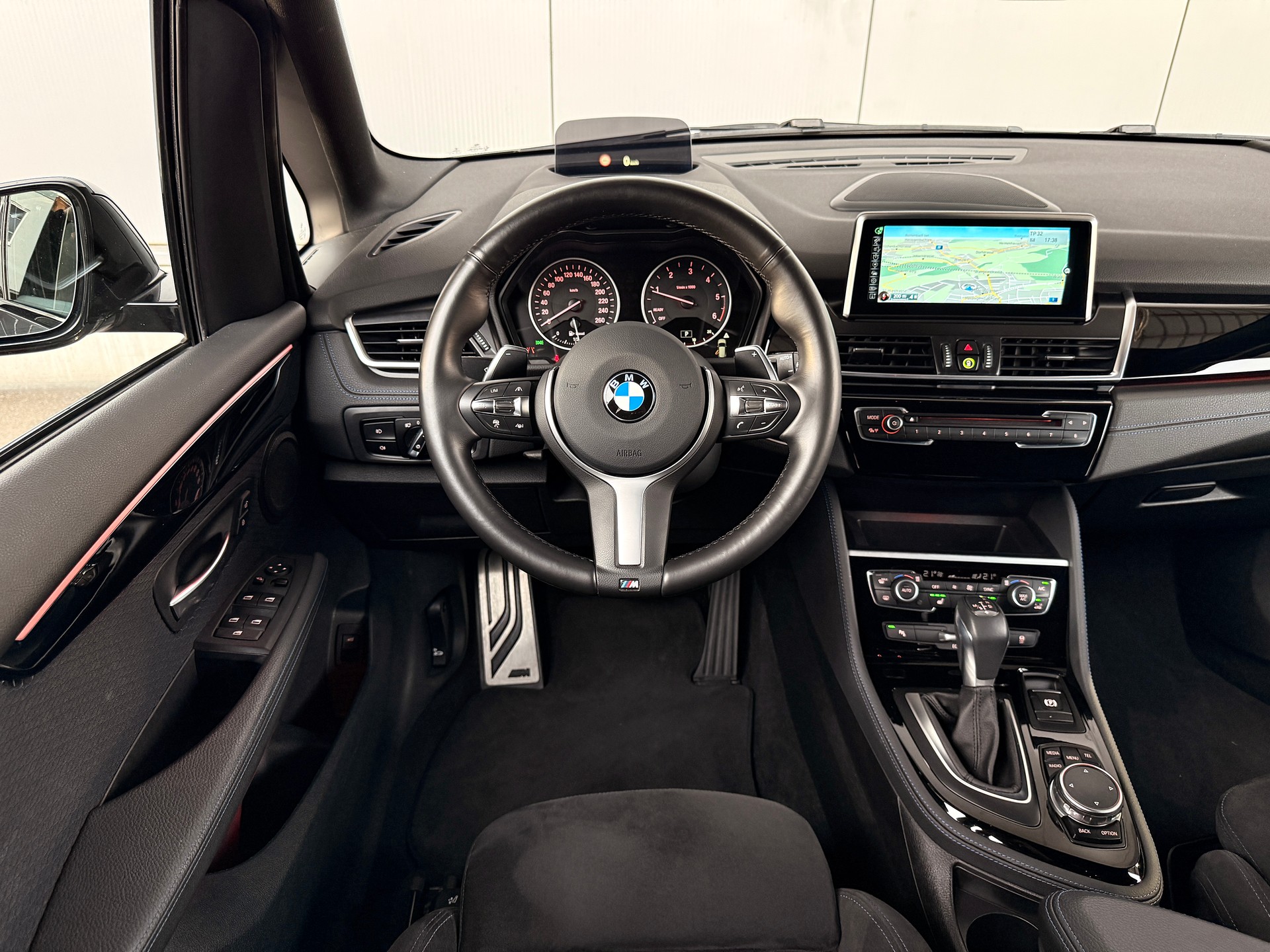 BMW 220d Active Tourer M Sport Steptronic-image-9