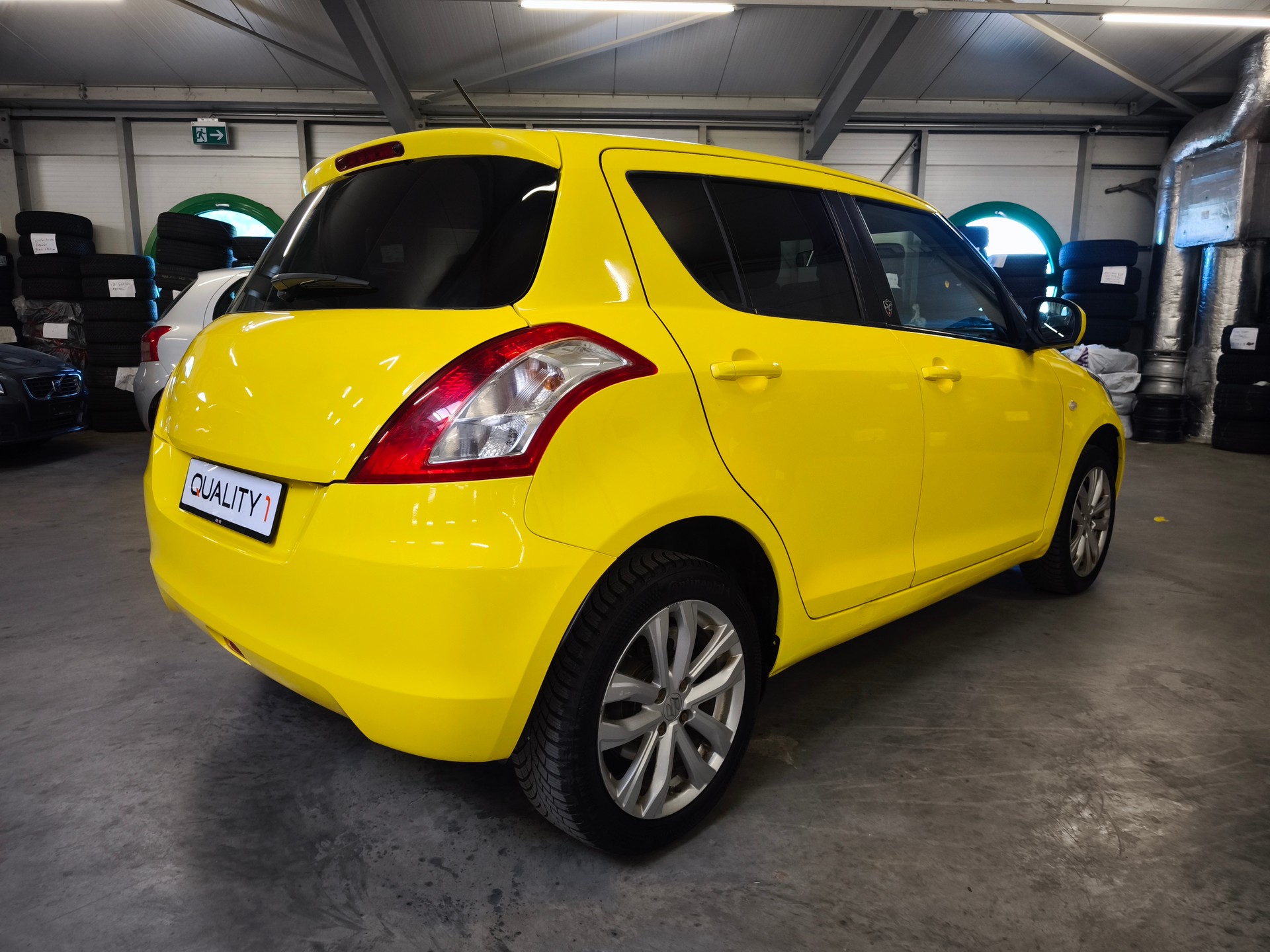 SUZUKI Swift 1.2i 16V Sergio Cellano 4x4-image-2