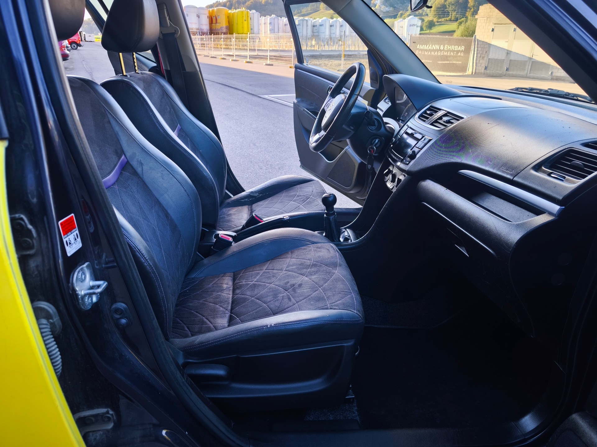 SUZUKI Swift 1.2i 16V Sergio Cellano 4x4-image-6