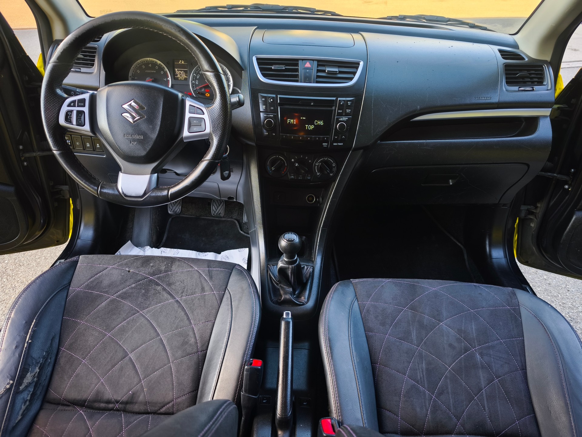 SUZUKI Swift 1.2i 16V Sergio Cellano 4x4-image-9