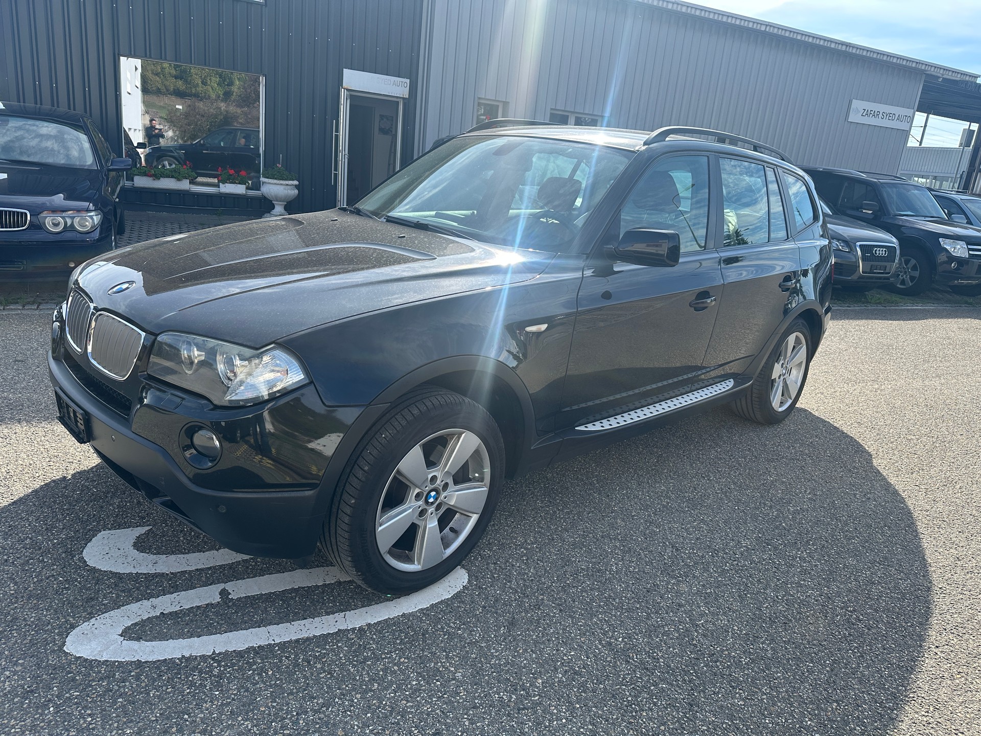 BMW X3 xDrive 25i (2.5si)-image-0