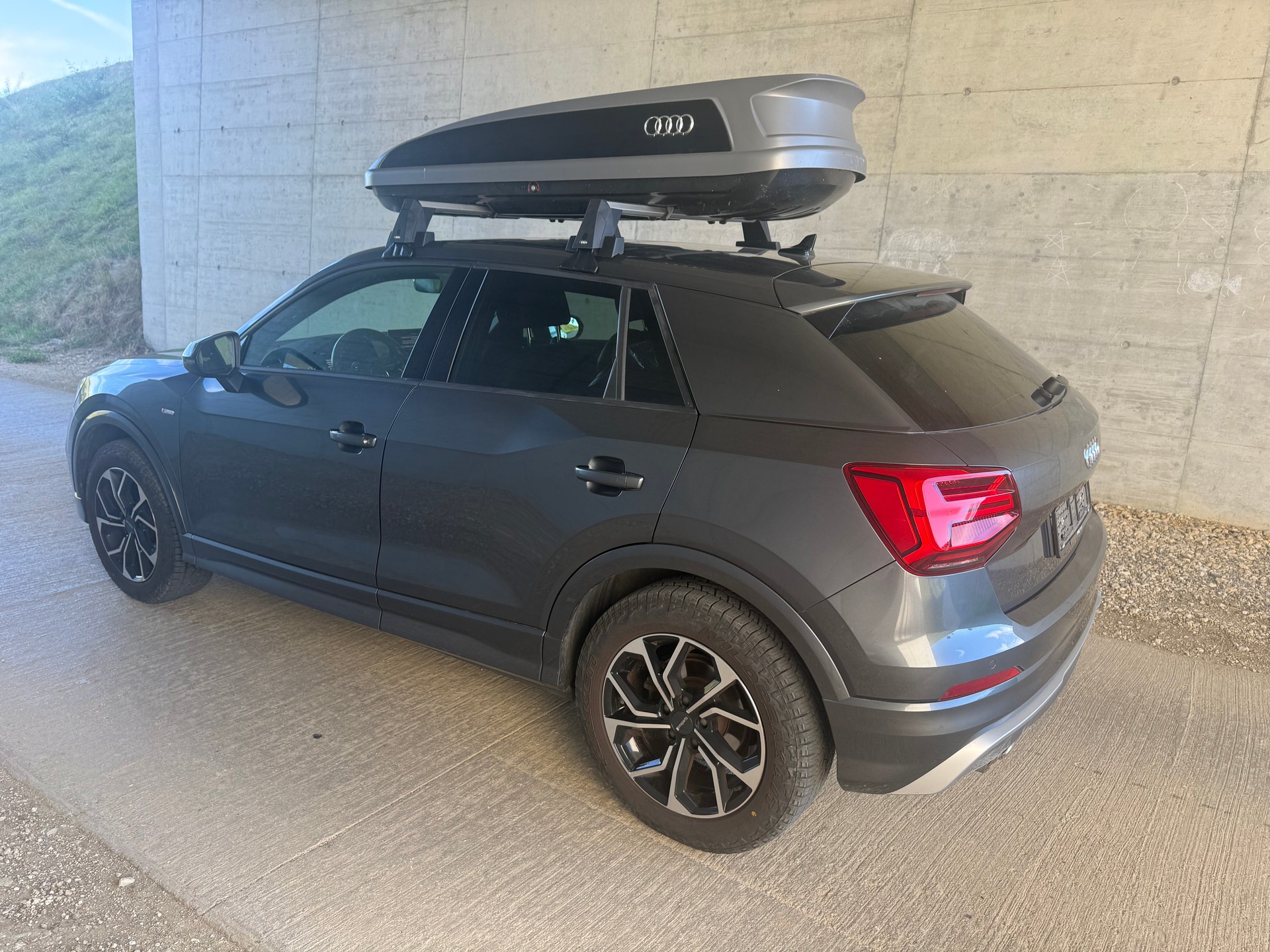 AUDI Q2 35 TDI quattro Sport S-tronic-image-2