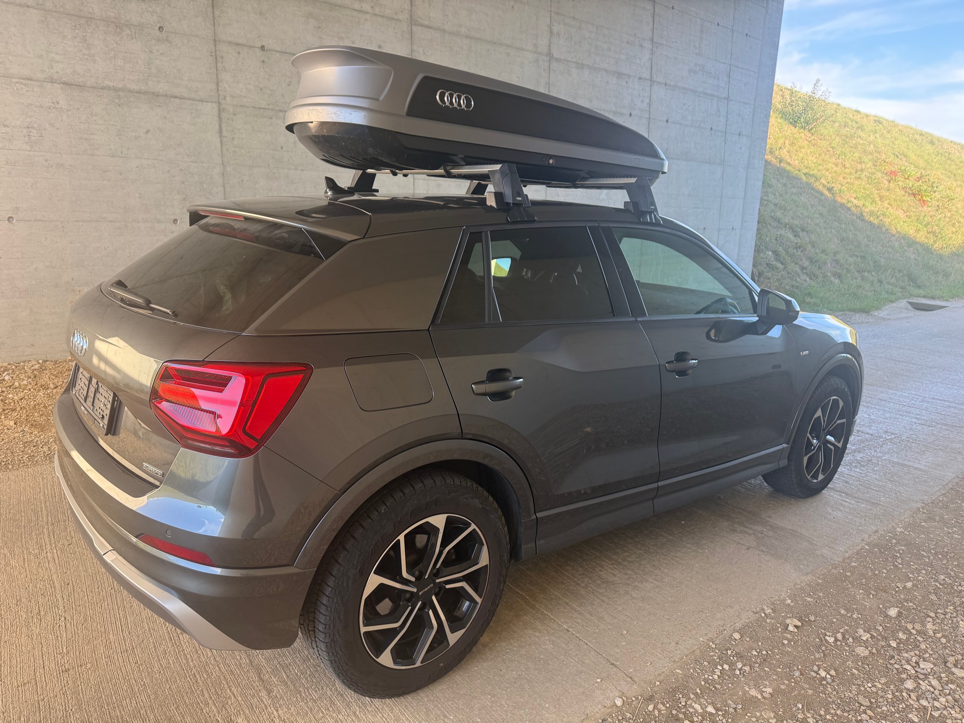 AUDI Q2 35 TDI quattro Sport S-tronic-image-4