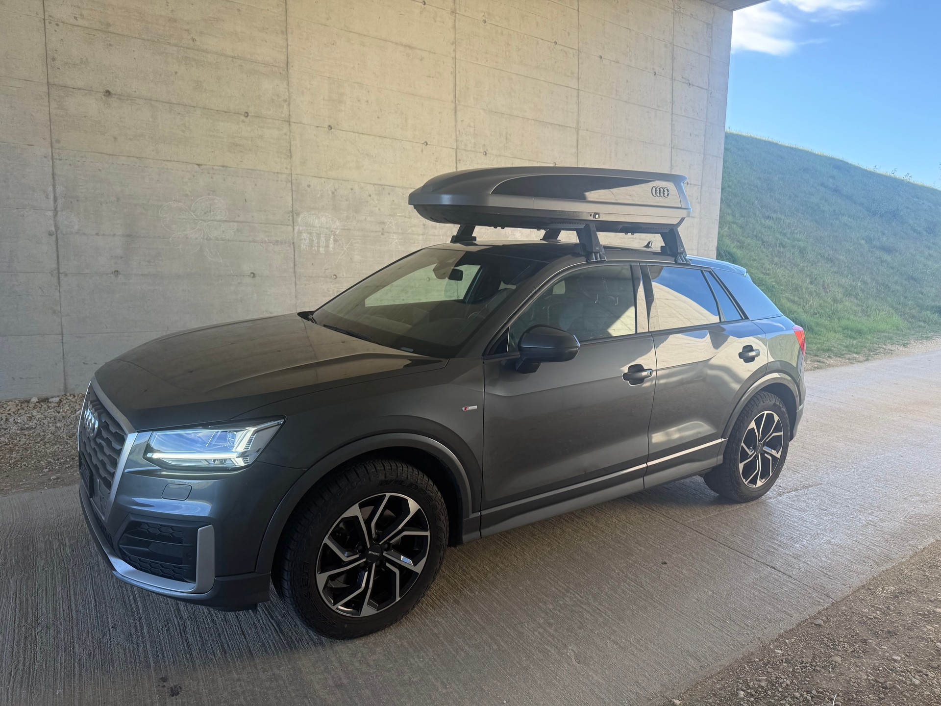 AUDI Q2 35 TDI quattro Sport S-tronic-image-1