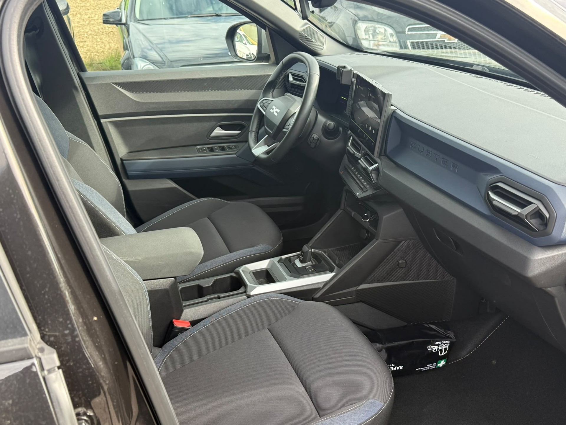 DACIA Duster HEV 140 Journey-image-10