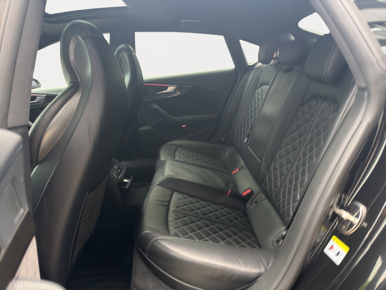 AUDI S5 Sportback 3.0 TFSI quattro tiptronic-image-16