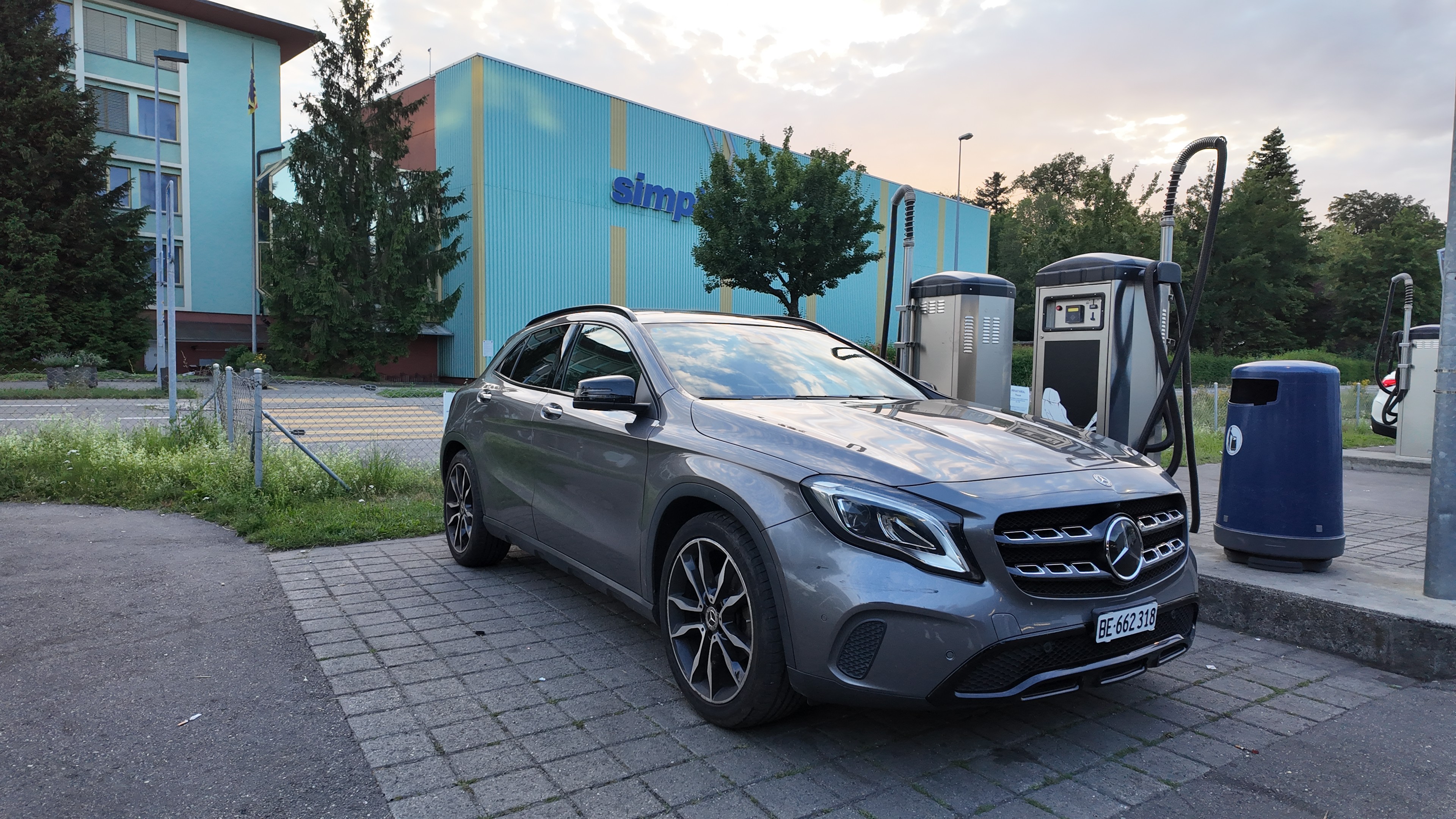 Car photo