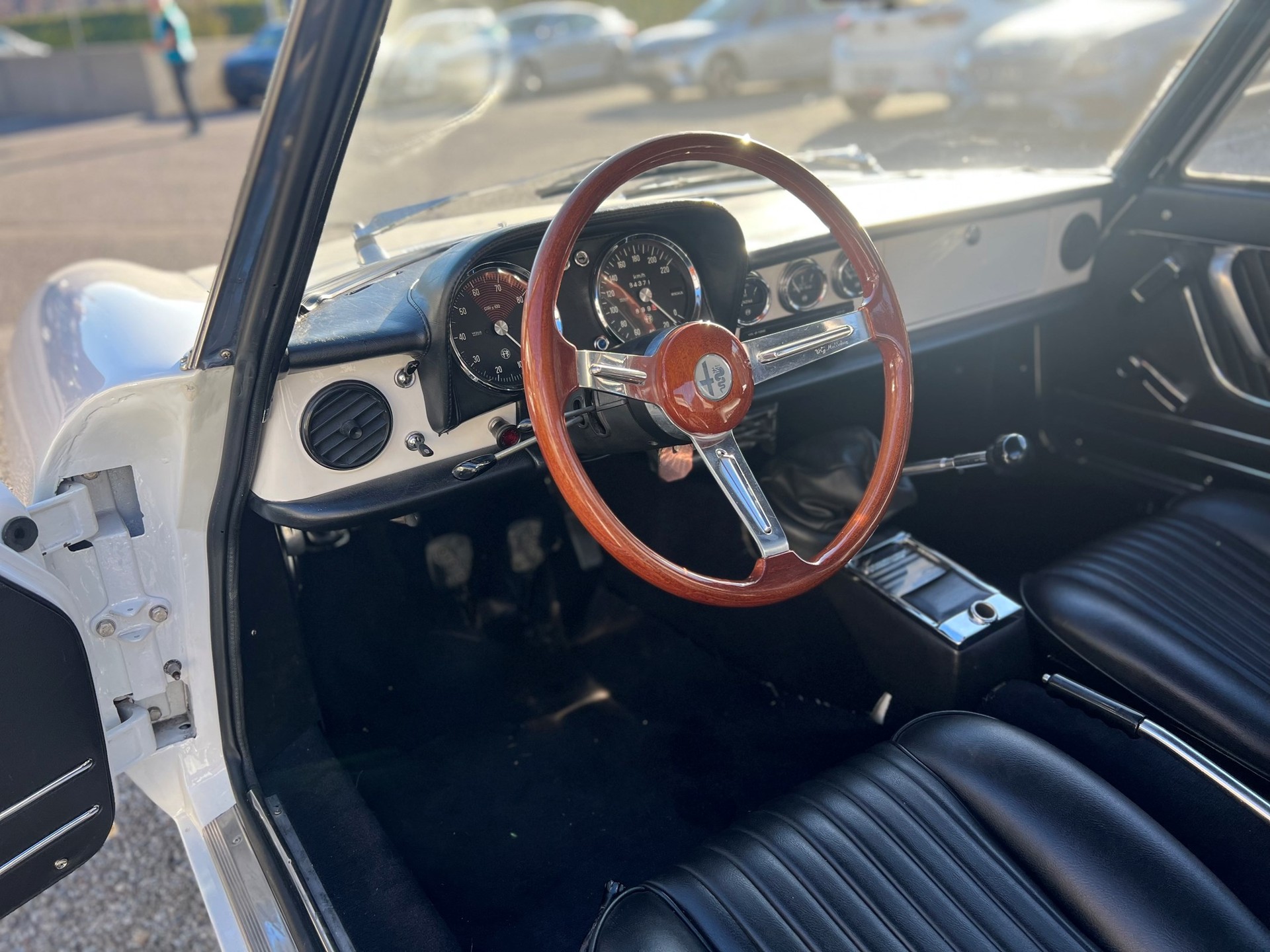 ALFA ROMEO SPIDER 1750 OSSO DI SEPPIA-image-13
