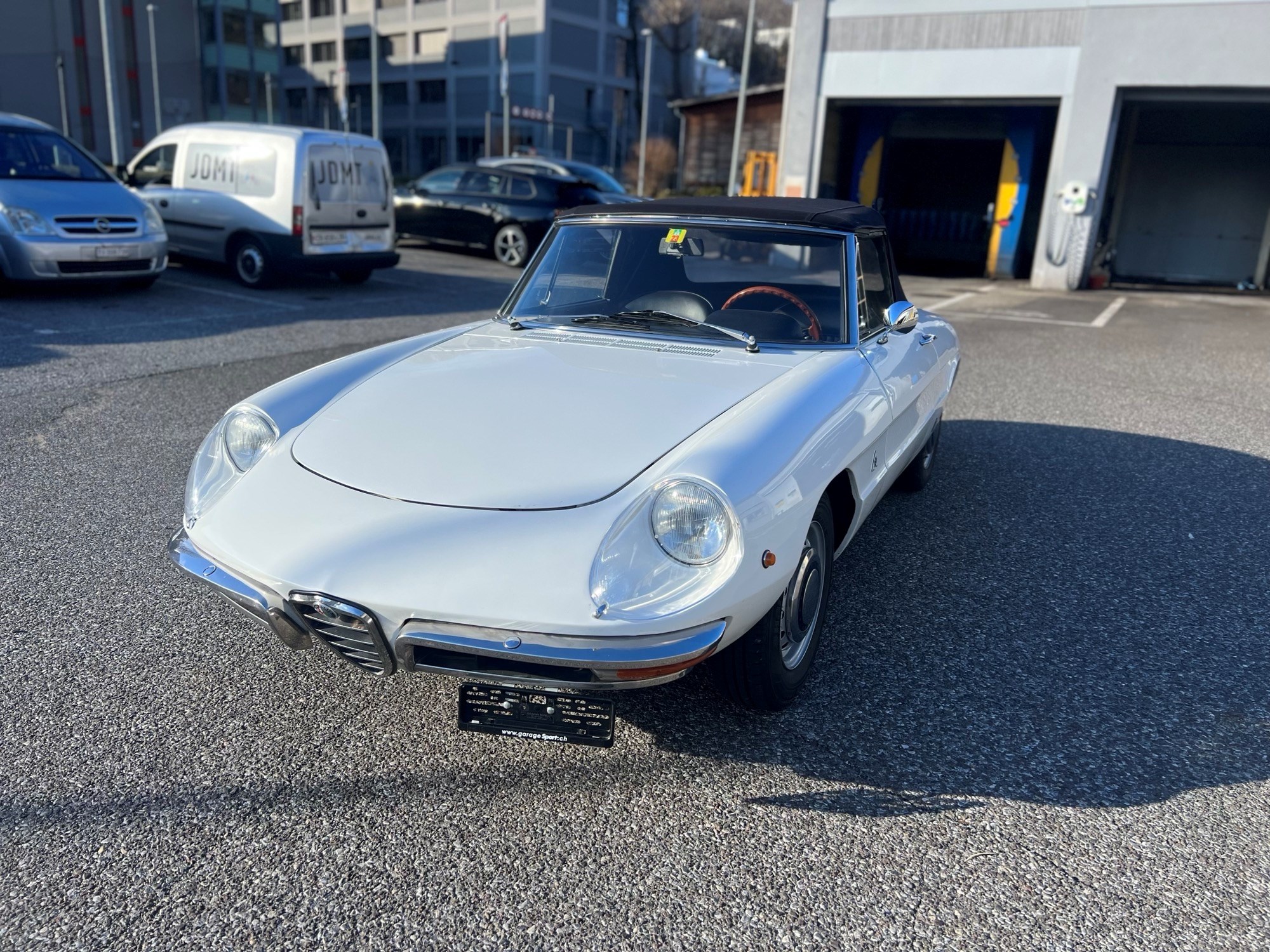 Car photo