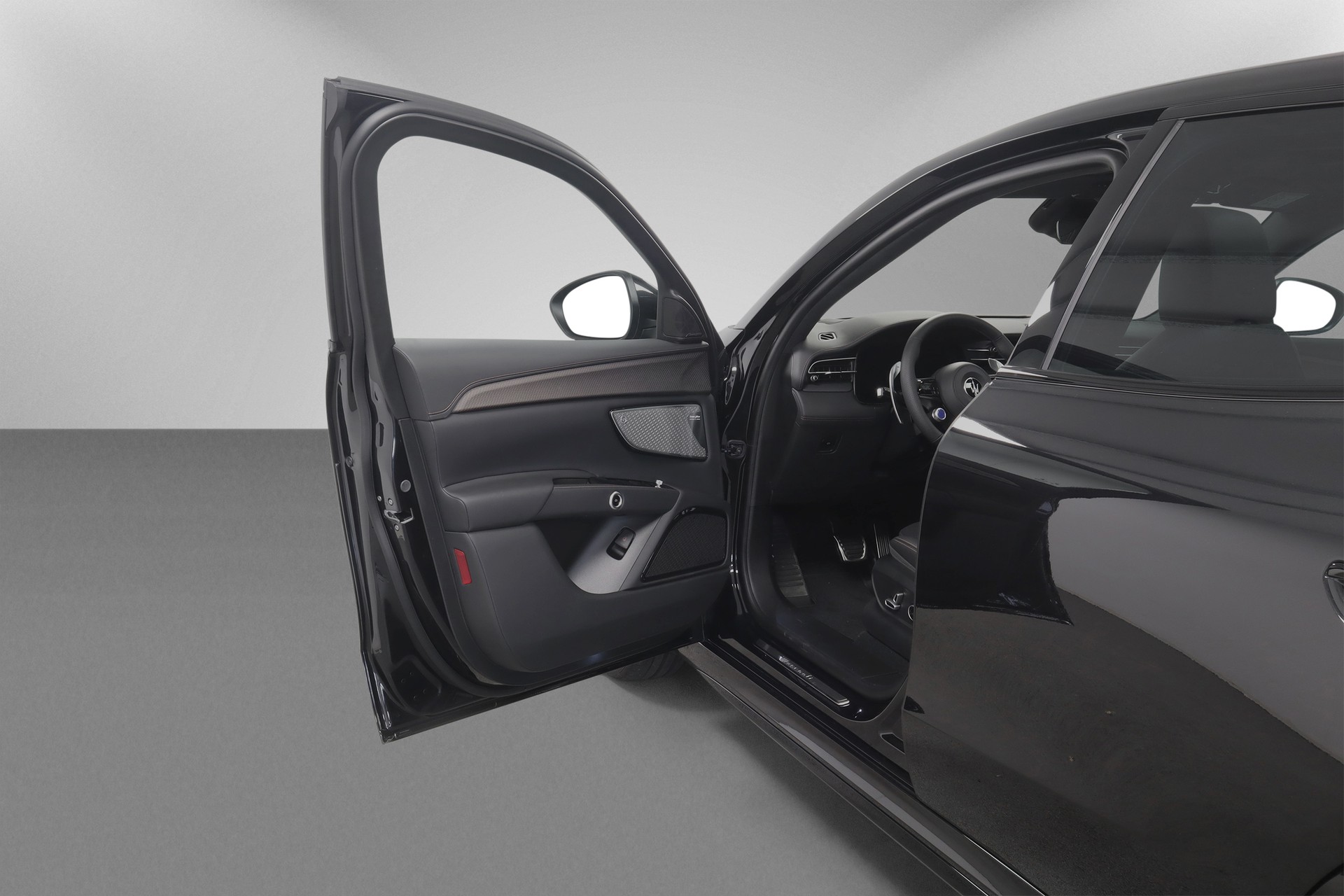 MASERATI Grecale Folgore 105kWh-image-9