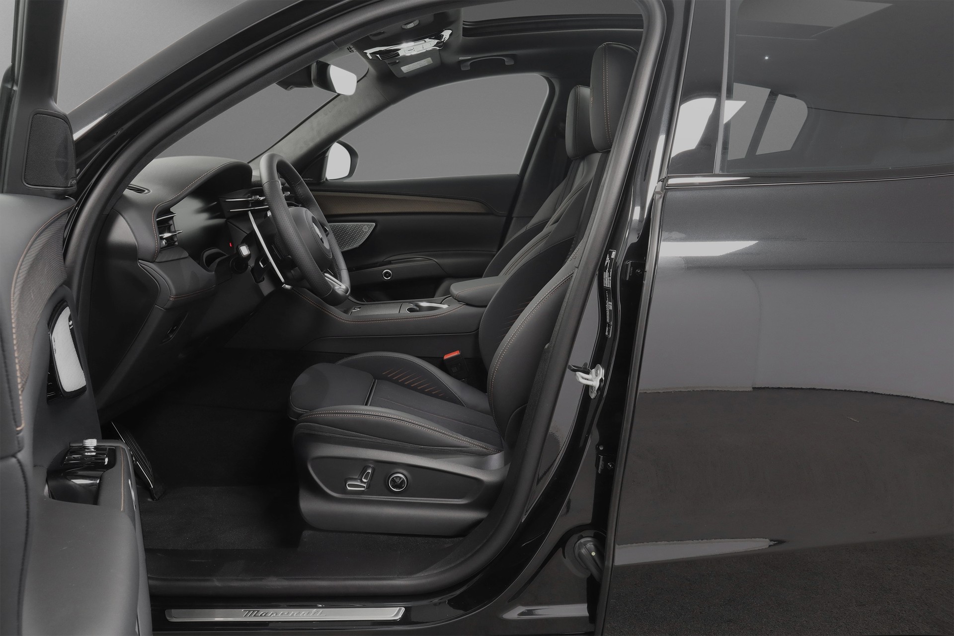 MASERATI Grecale Folgore 105kWh-image-11