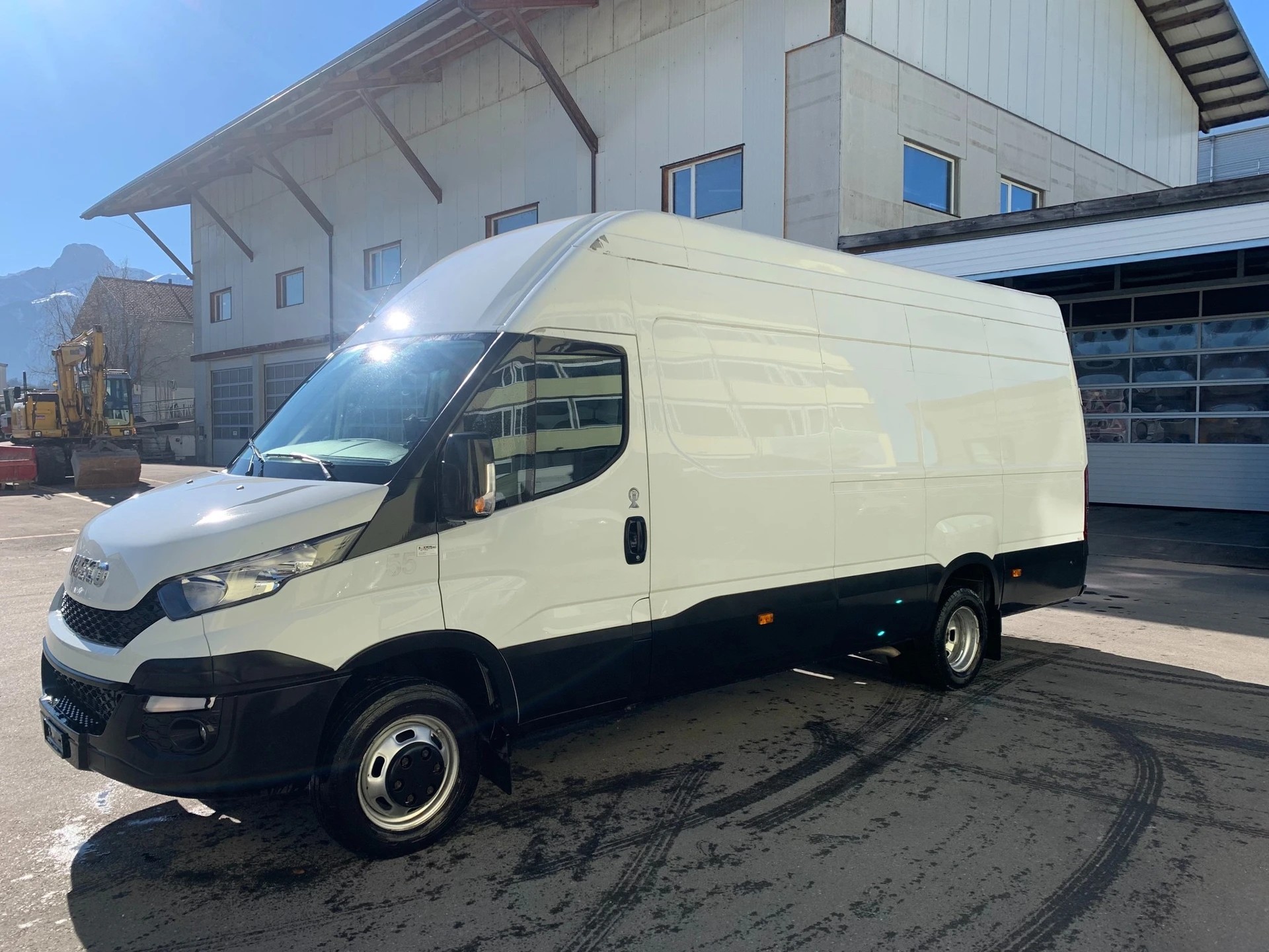 IVECO 35 C 21 V-image-0