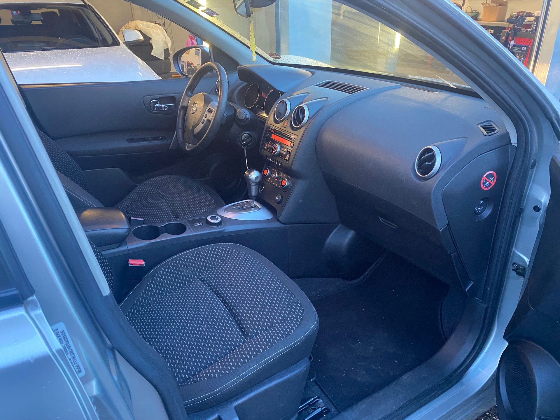 NISSAN Qashqai 2.0 dCi 4WD tekna Automatic-image-10