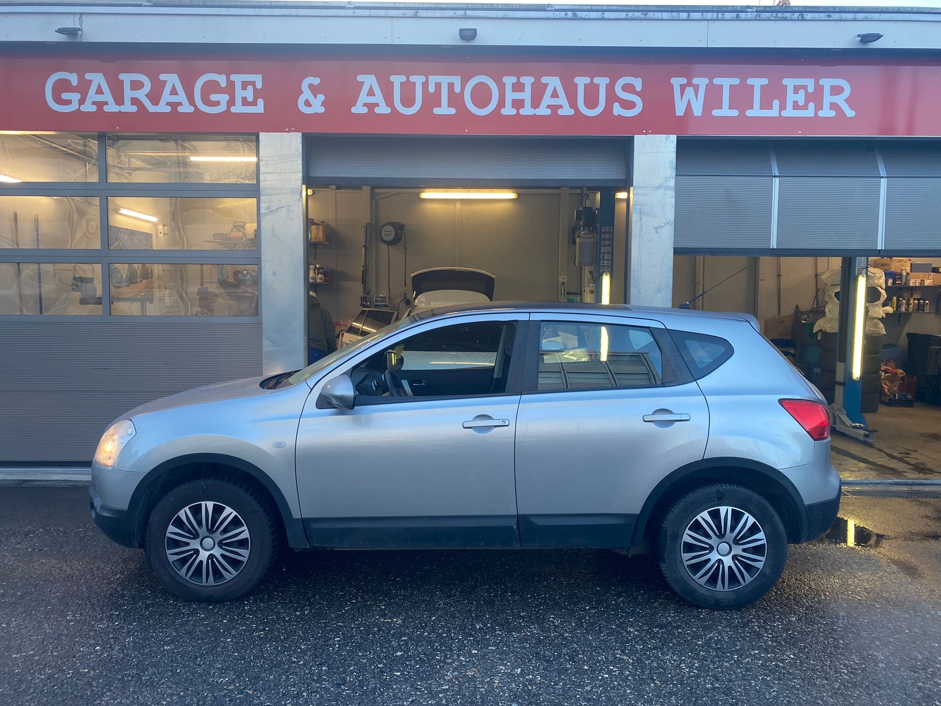 NISSAN Qashqai 2.0 dCi 4WD tekna Automatic-image-7