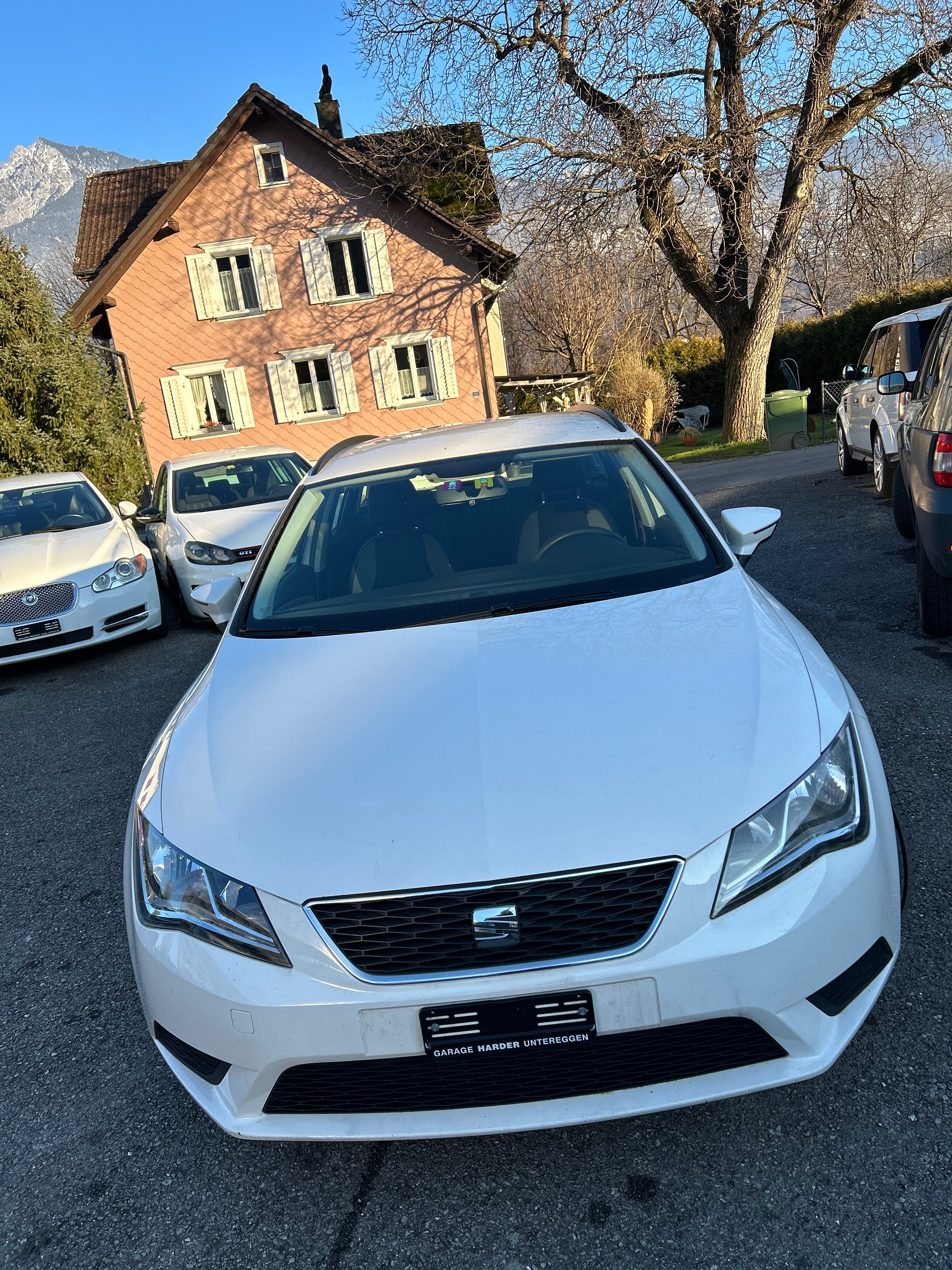 Car photo
