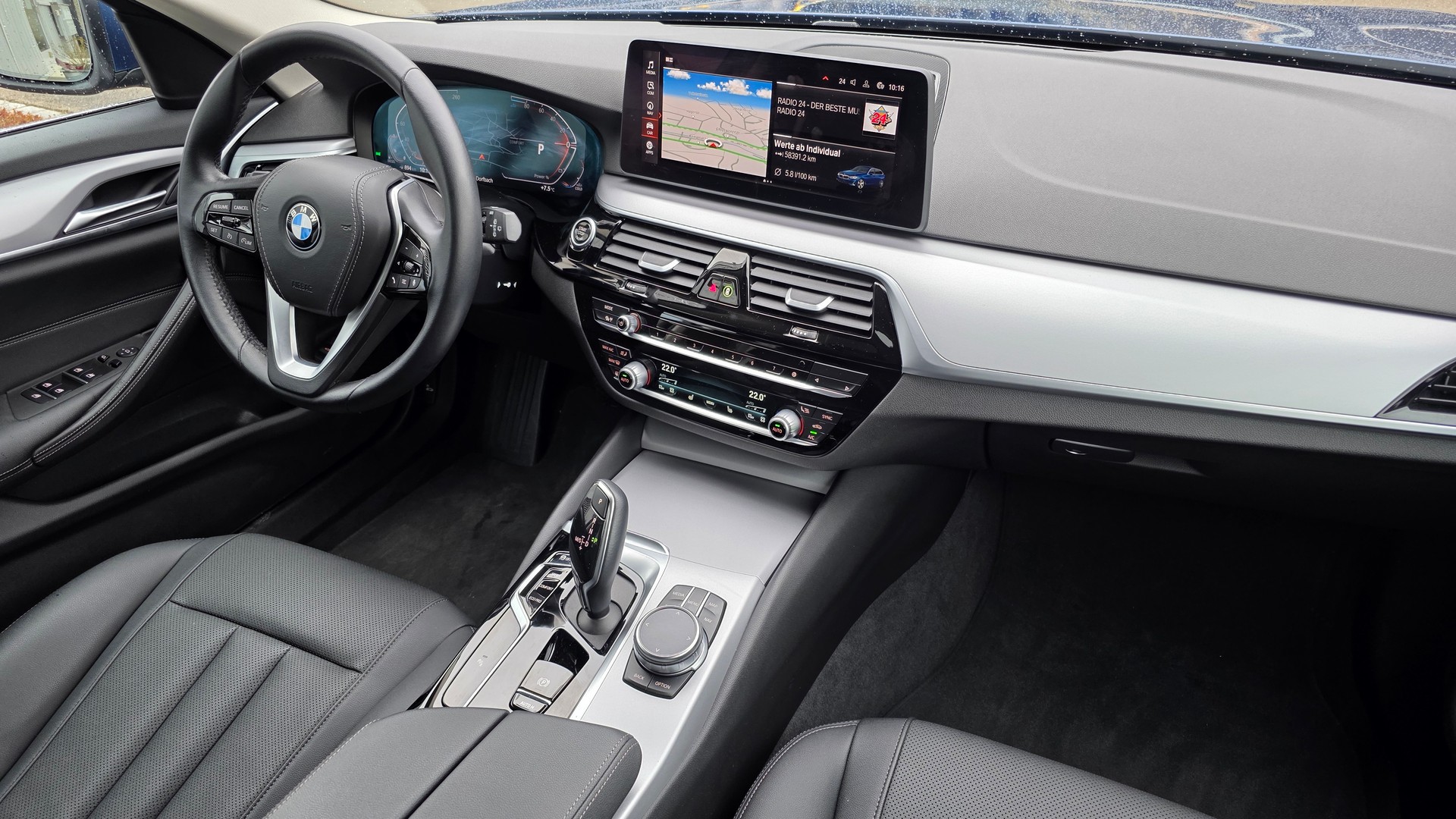 BMW 520d xDrive 48V Touring Steptronic-image-19