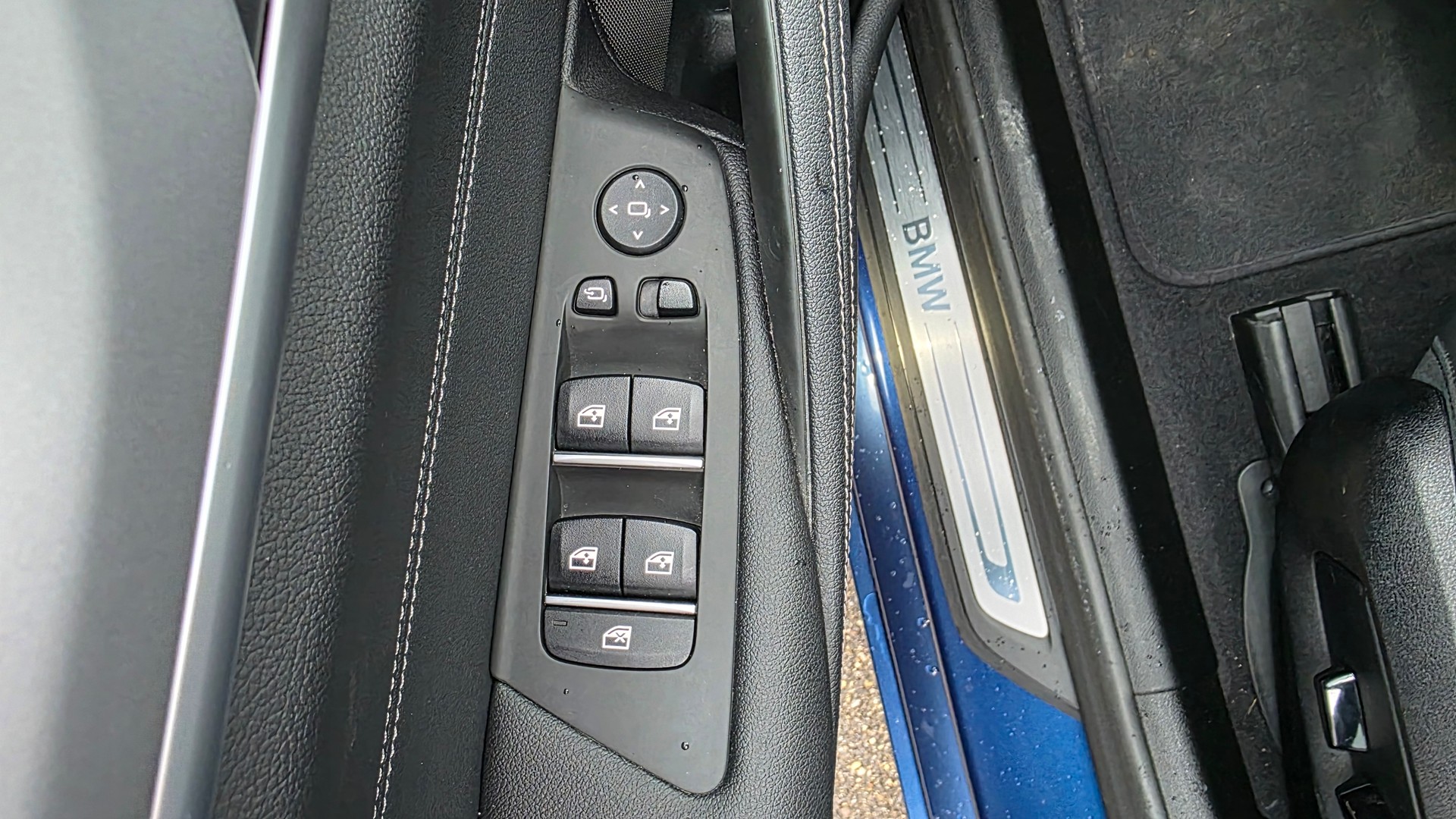 BMW 520d xDrive 48V Touring Steptronic-image-29