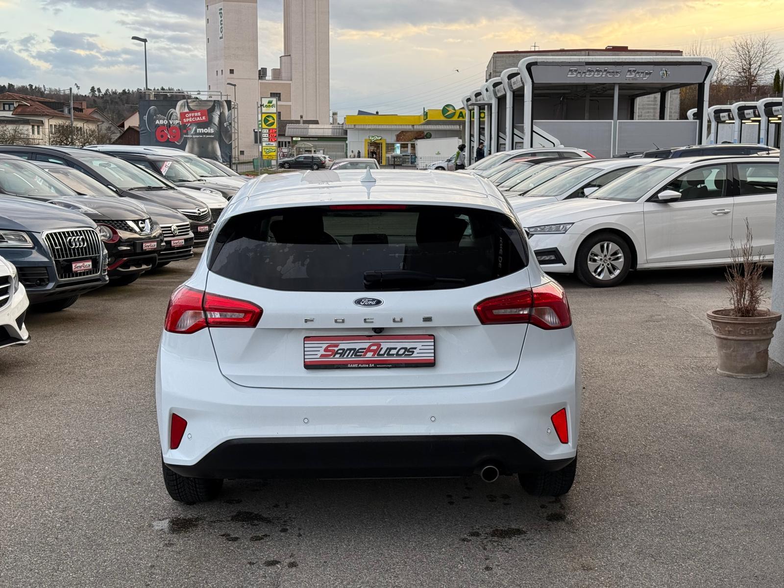 FORD Focus 2.0 TDCi Titanium Automatic-image-2