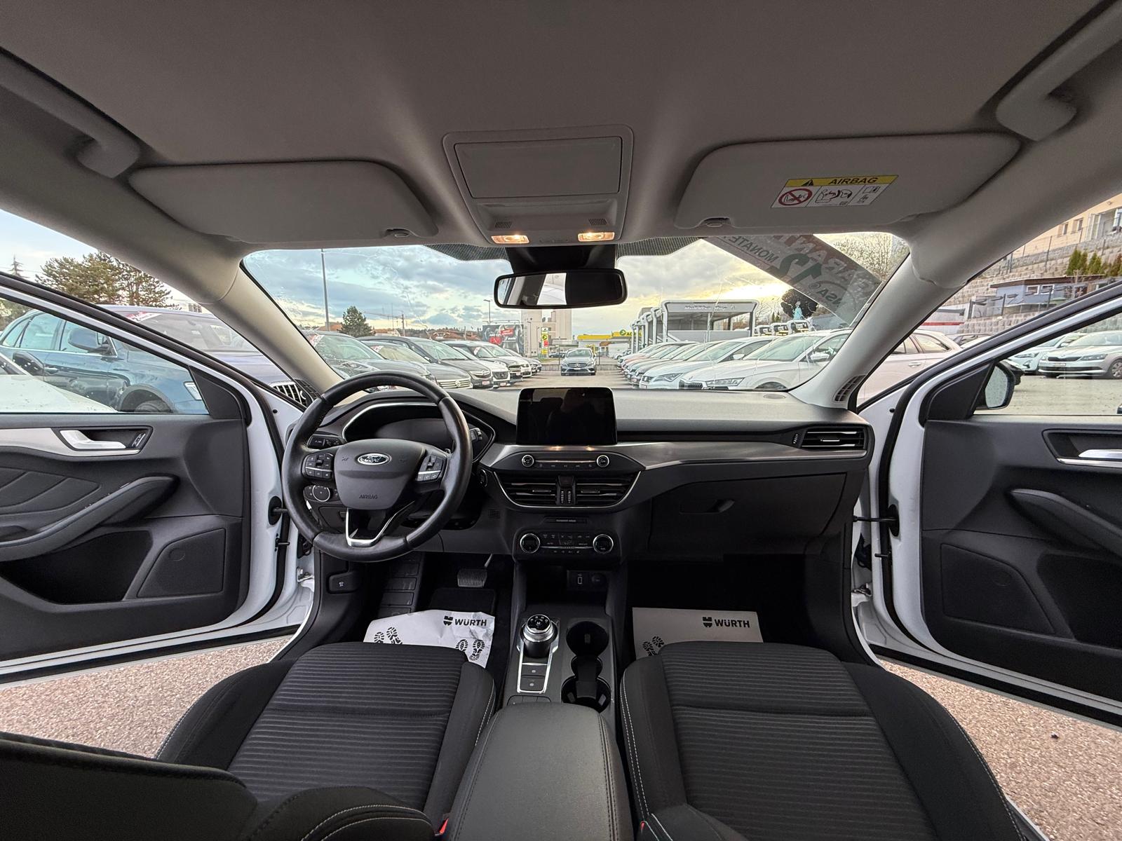 FORD Focus 2.0 TDCi Titanium Automatic-image-8
