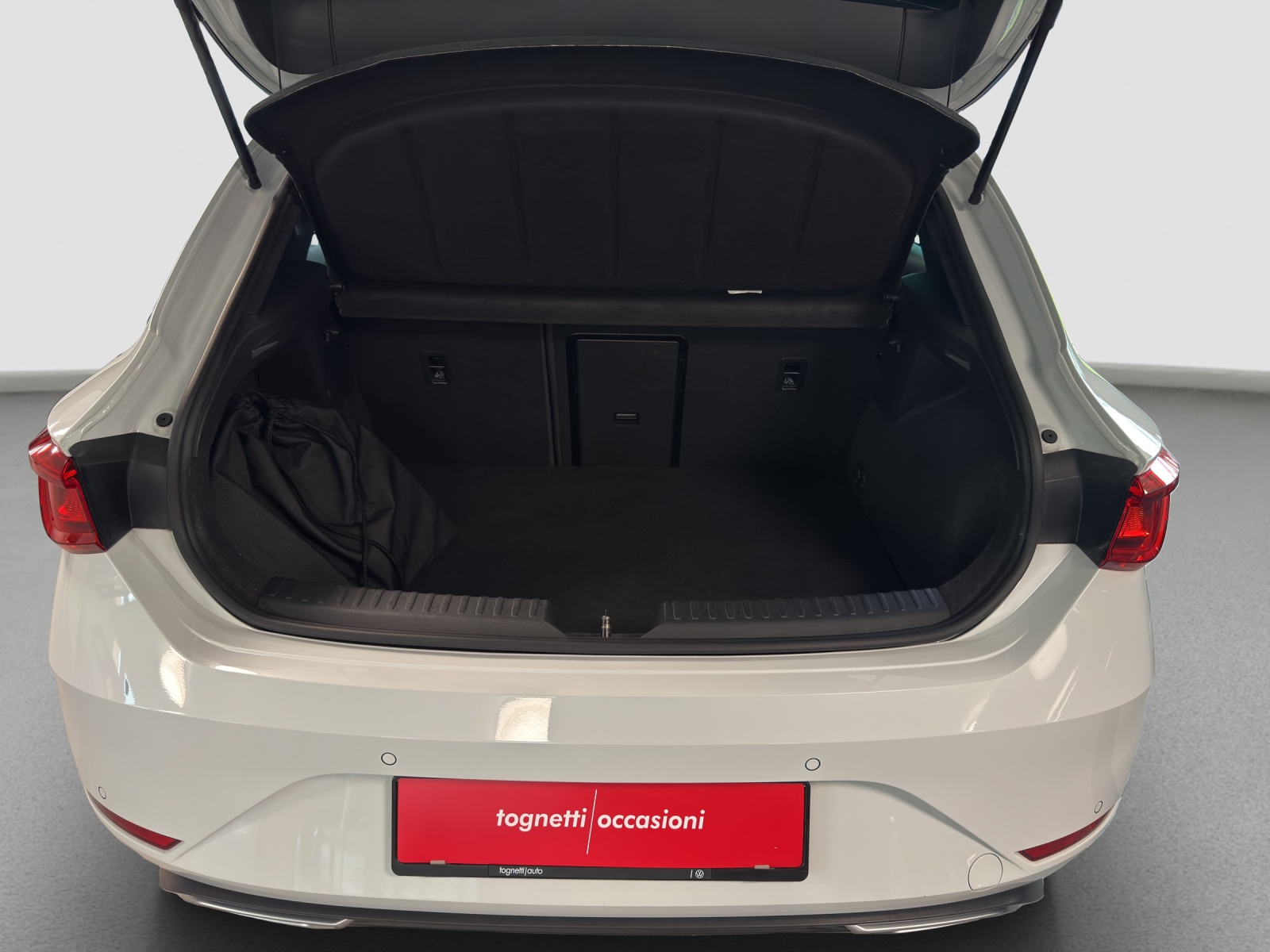 SEAT Leon 1.4 eHybrid pHEV DSG Hola FR-image-9