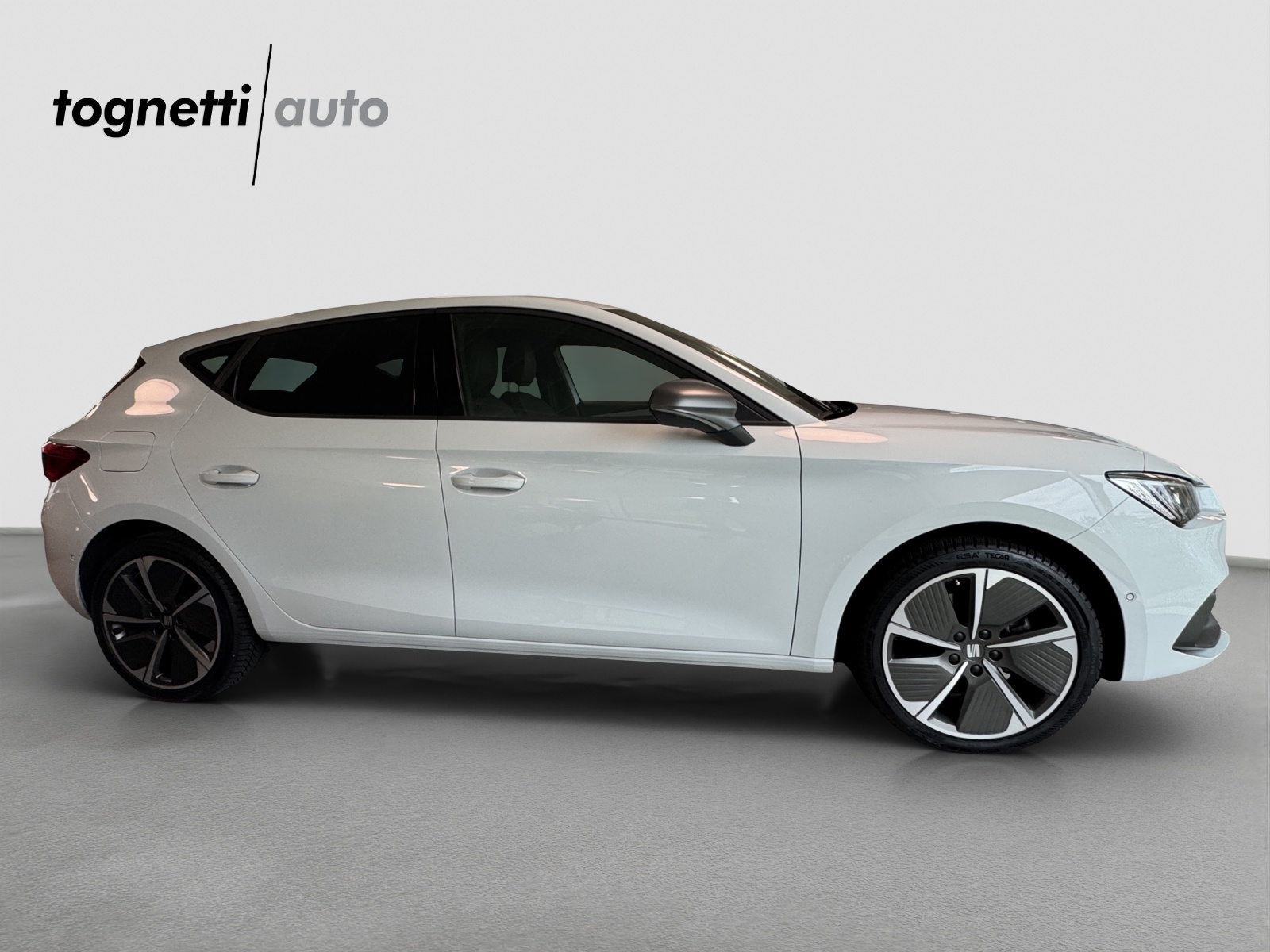 SEAT Leon 1.4 eHybrid pHEV DSG Hola FR-image-2