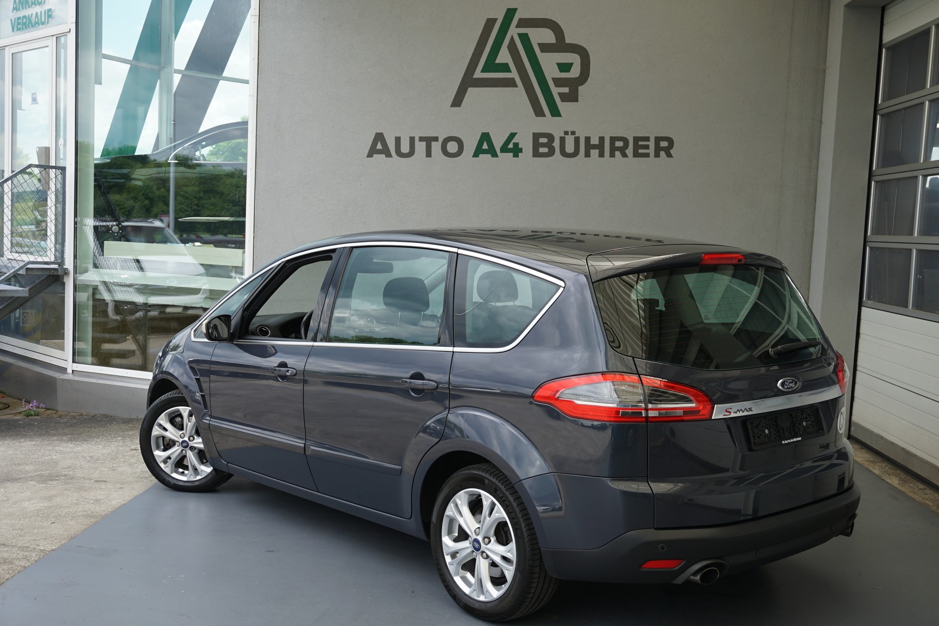 FORD S-Max 2.0 SCTi Titanium 203PS Automat-image-5