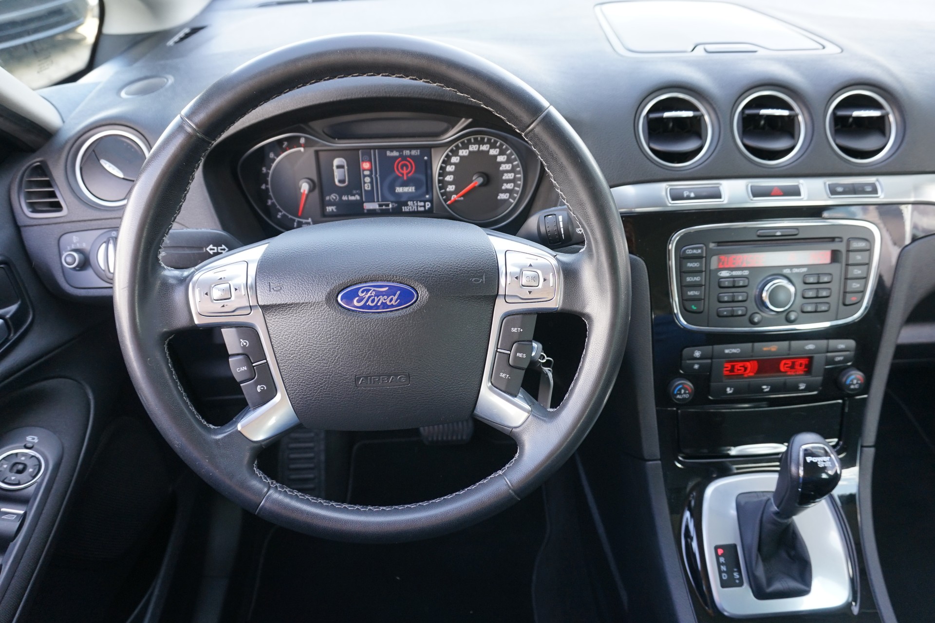 FORD S-Max 2.0 SCTi Titanium 203PS Automat-image-13