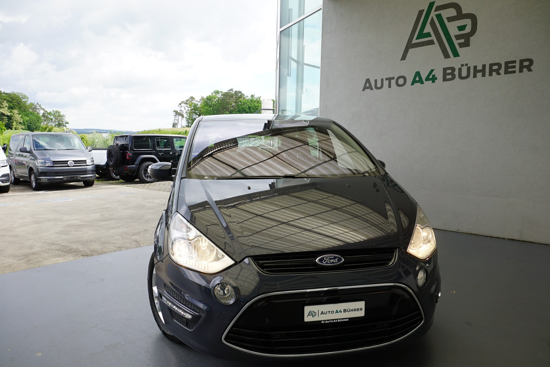 FORD S-Max 2.0 SCTi Titanium 203PS Automat-showroom-element-2