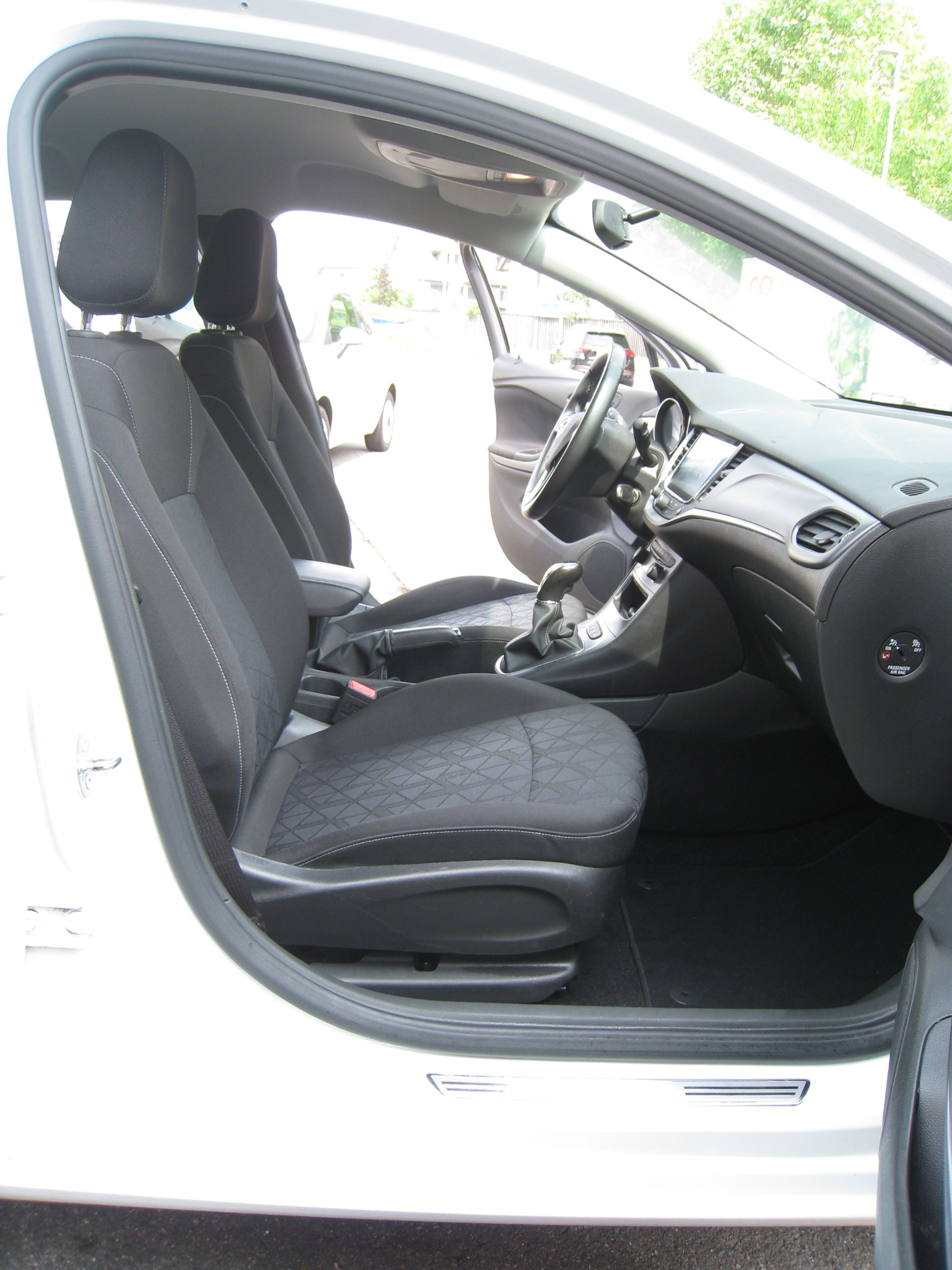 OPEL Astra Sports Tourer 1.4i Turbo 120 Years Edition-image-11