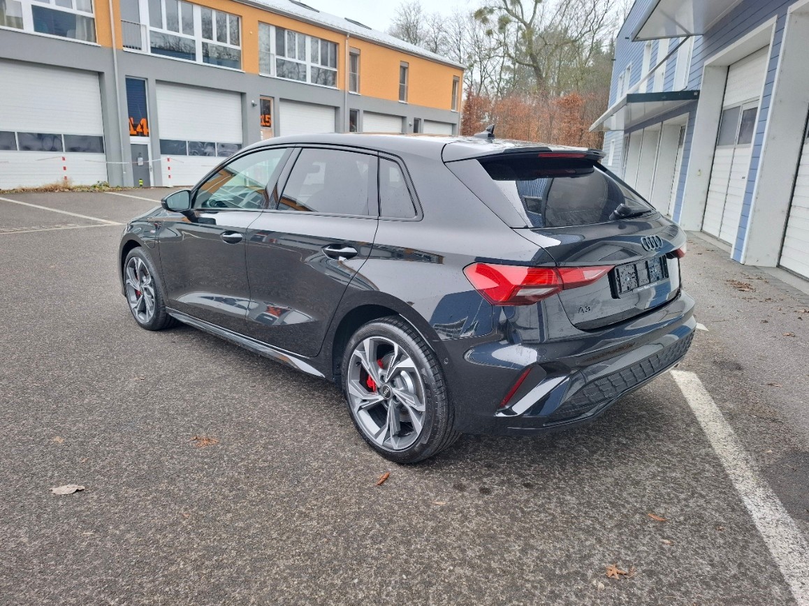 AUDI AUDI A3 Sportback 1.5 45 TFSI Plug-in-Hybrid S Line S-Tronic-image-6