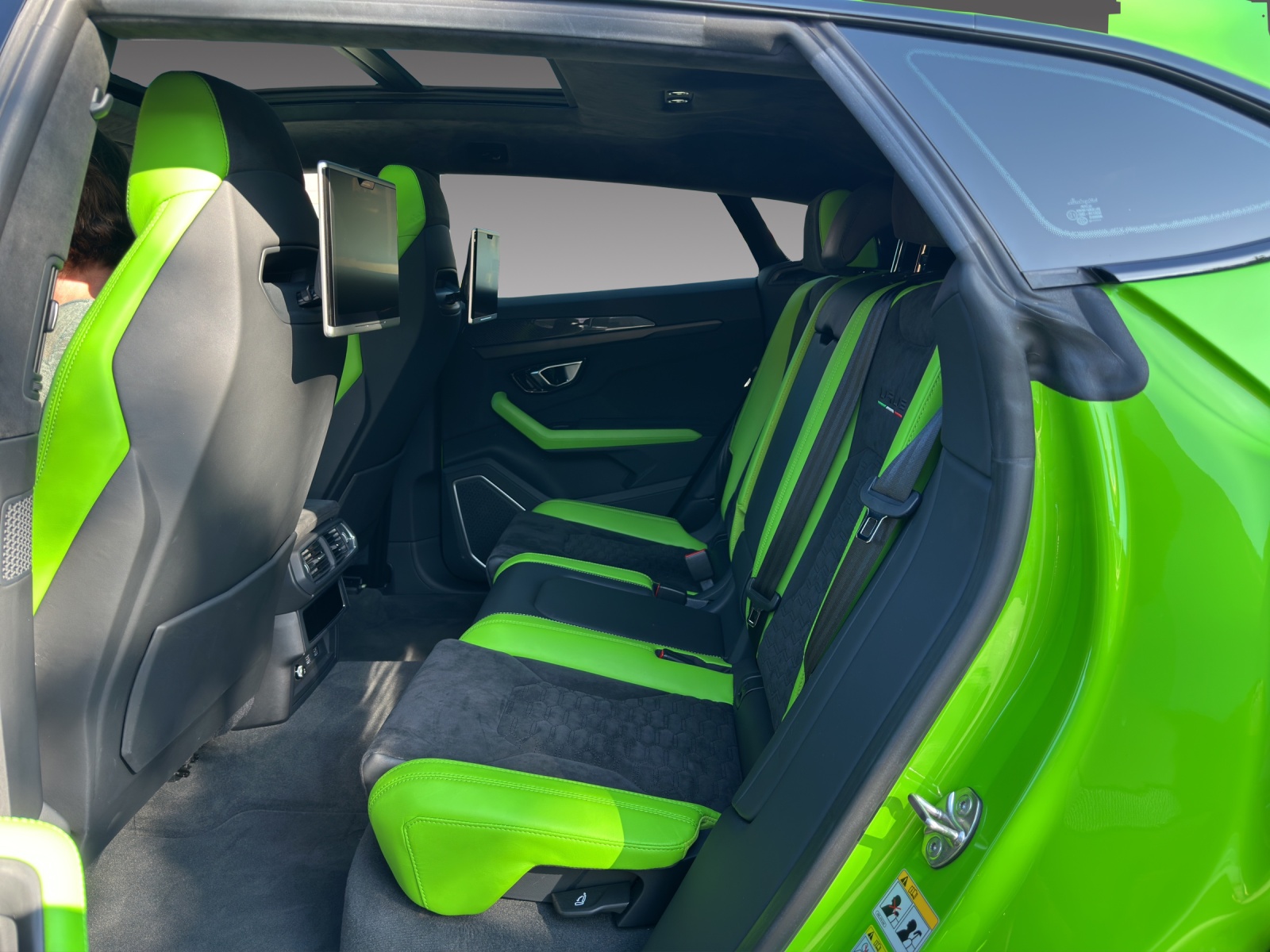LAMBORGHINI Urus E-Gear-image-7