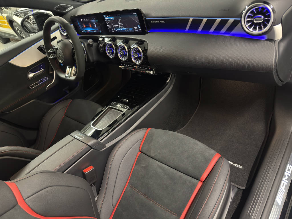 MERCEDES-BENZ A 45 S AMG 4matic+-image-10