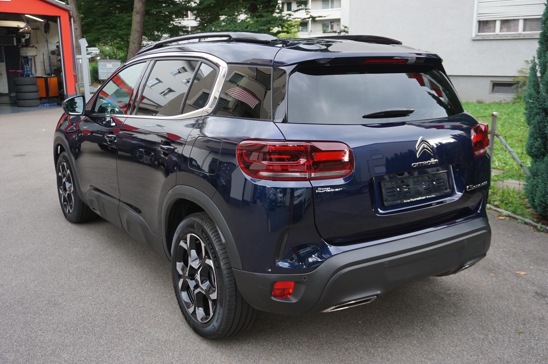 CITROEN C5 Aircross 1.6 Plug-in Hybrid Swiss Edition-image-2