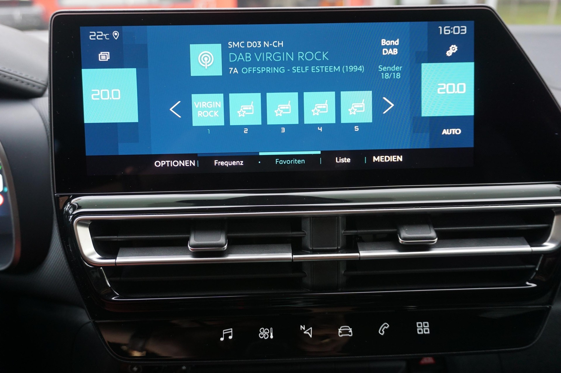 CITROEN C5 Aircross 1.6 Plug-in Hybrid Swiss Edition-image-11