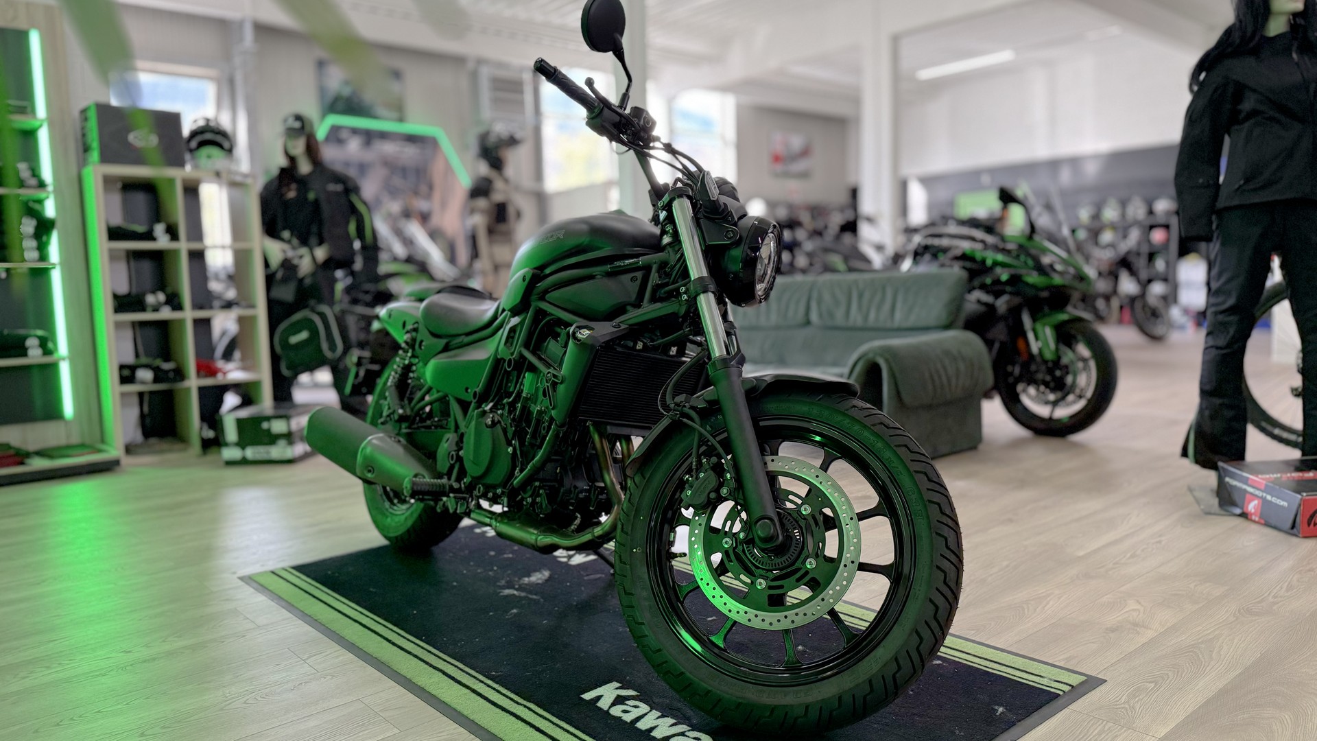 KAWASAKI Eliminator 500-showroom-element-3