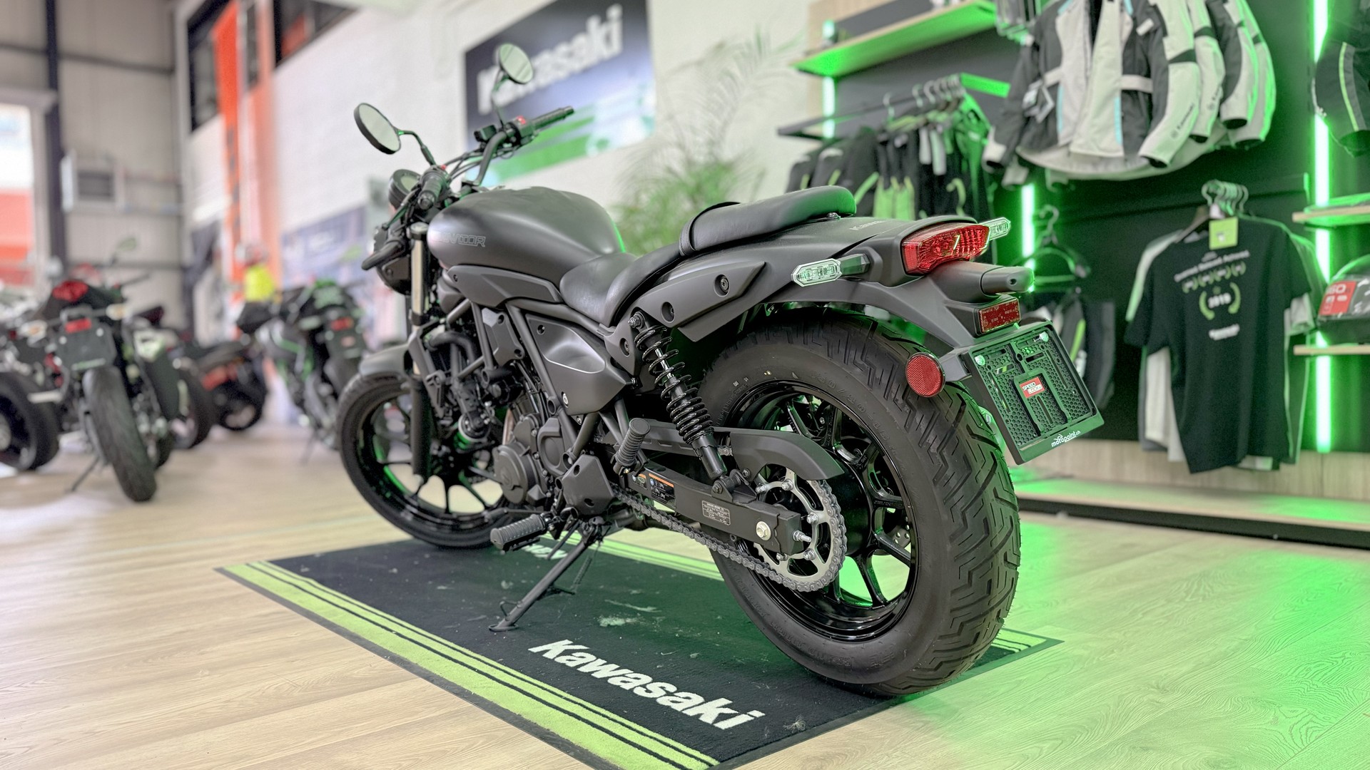 KAWASAKI Eliminator 500-showroom-element-2