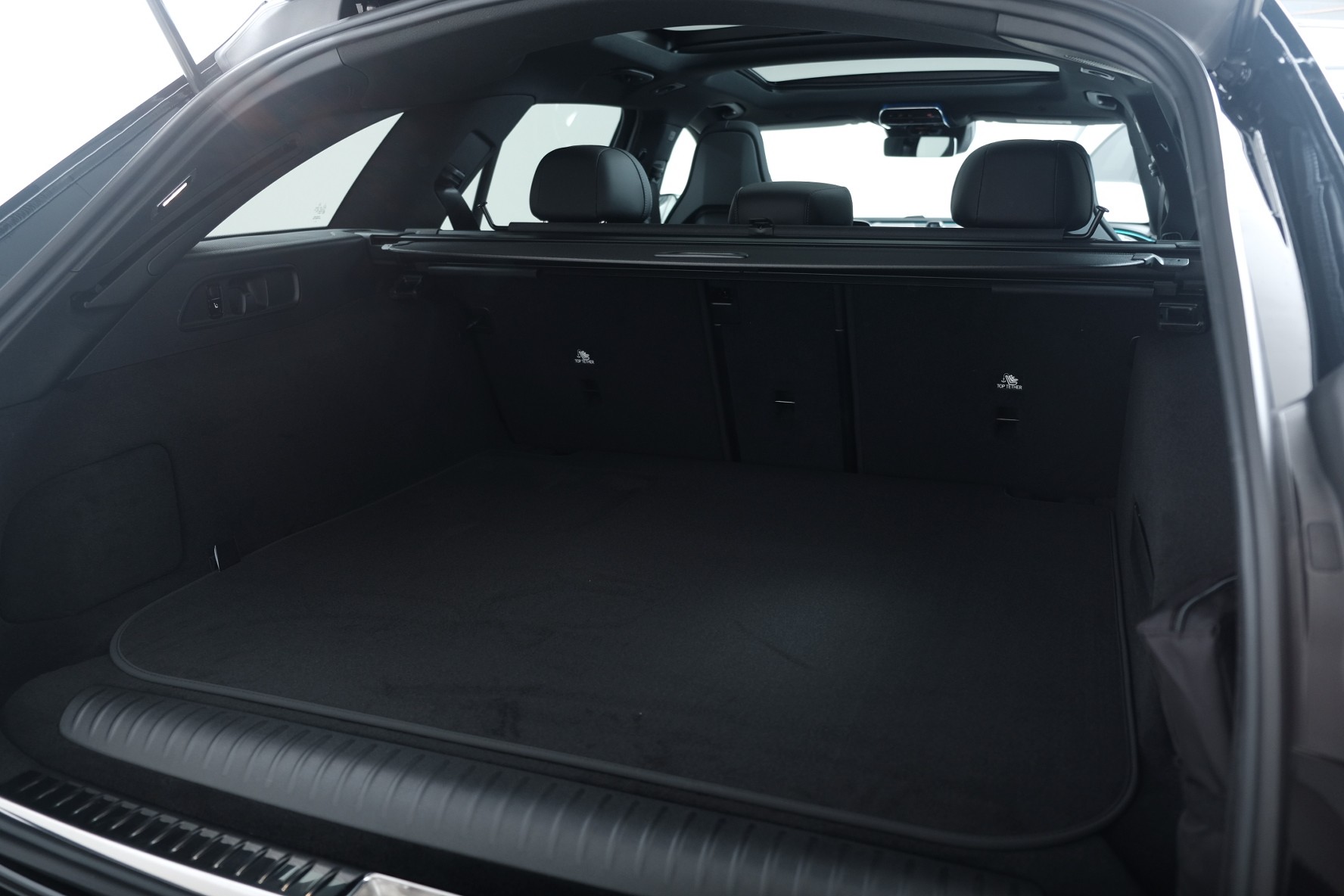 MERCEDES-BENZ E 53 Hybrid T 4Matic+ 9G-Tronic-image-10