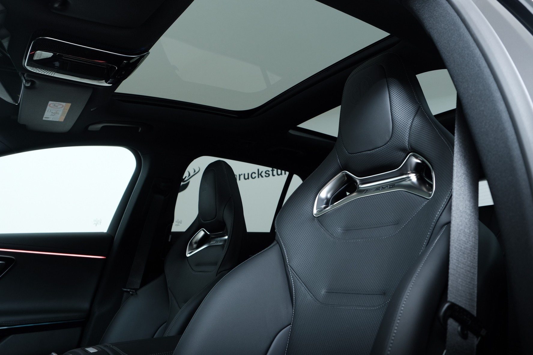 MERCEDES-BENZ E 53 Hybrid T 4Matic+ 9G-Tronic-image-7
