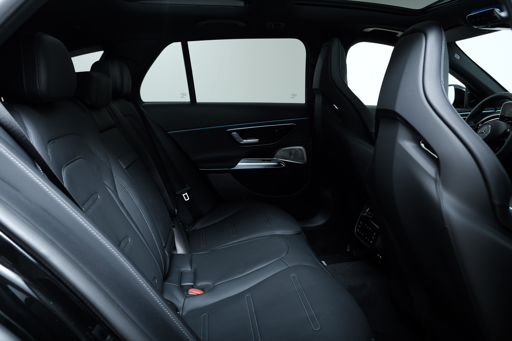 MERCEDES-BENZ E 53 Hybrid T 4Matic+ 9G-Tronic-image-8