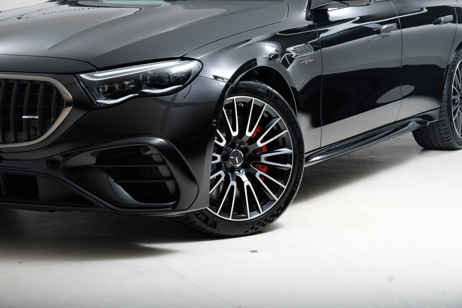 MERCEDES-BENZ E 53 Hybrid T 4Matic+ 9G-Tronic-image-1