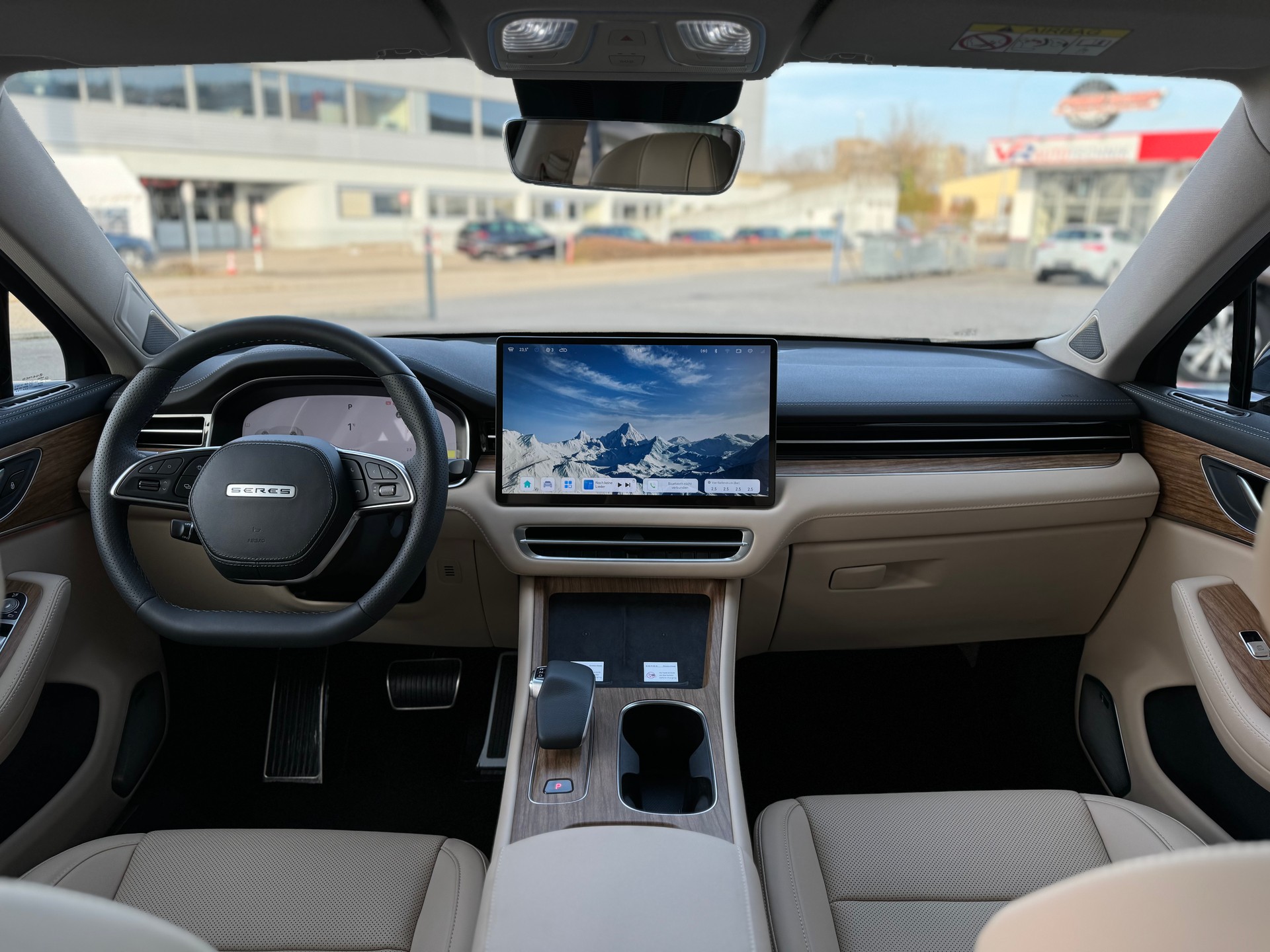 SERES 5 AWD-image-7