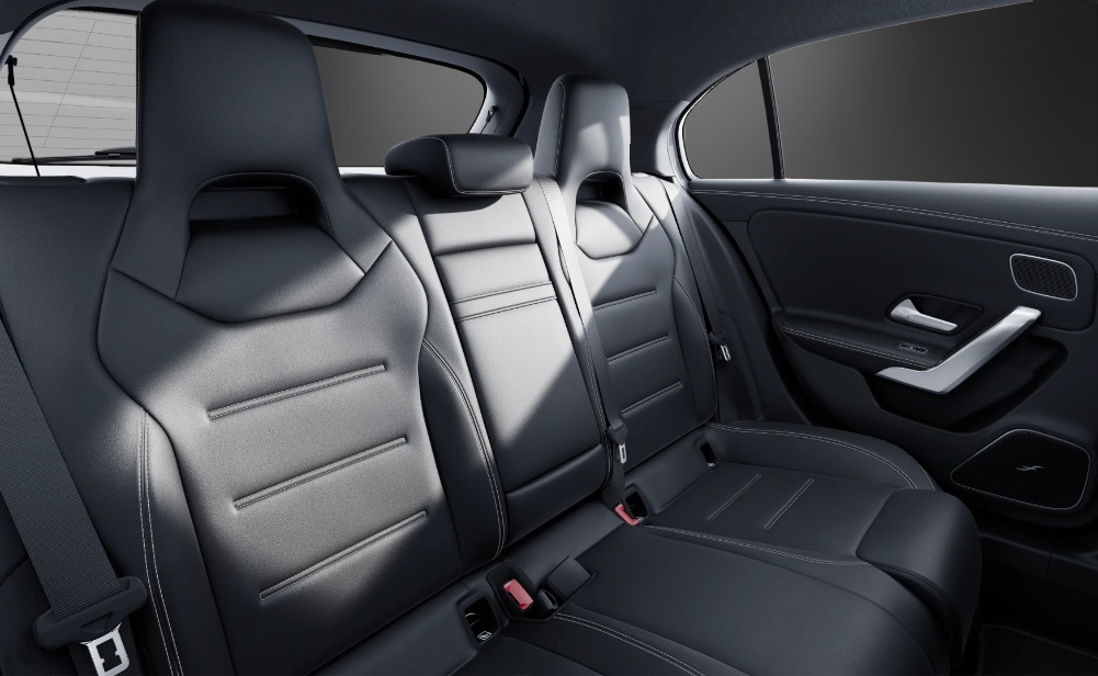 MERCEDES-BENZ A AMG 35 4Matic 8G-DCT-image-6